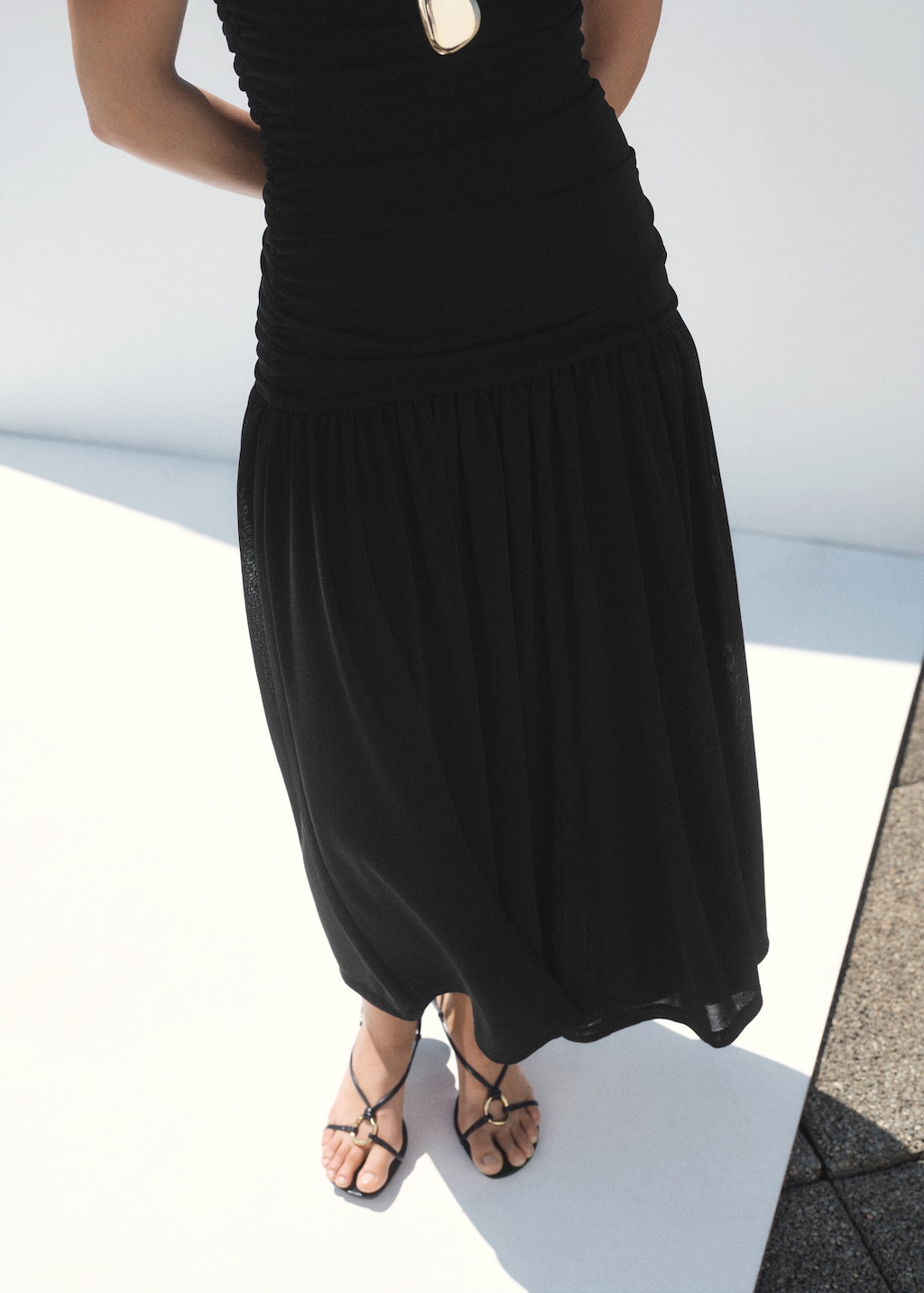 Heeled sandal with hoop detail