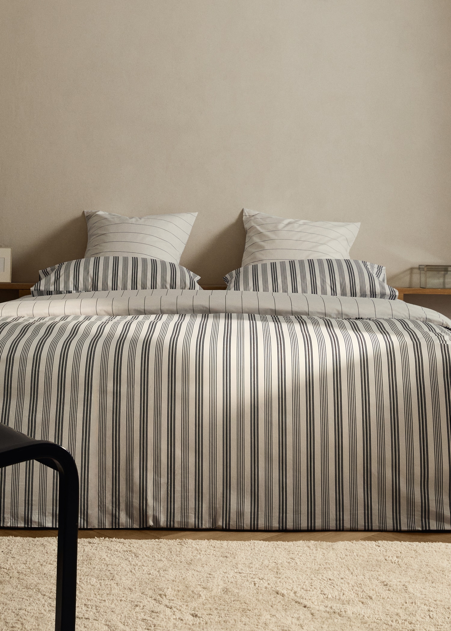 Reversible striped cotton duvet cover for 150 cm bed - General plane