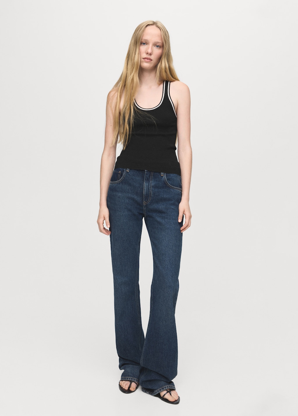 Knitted top with contrast details