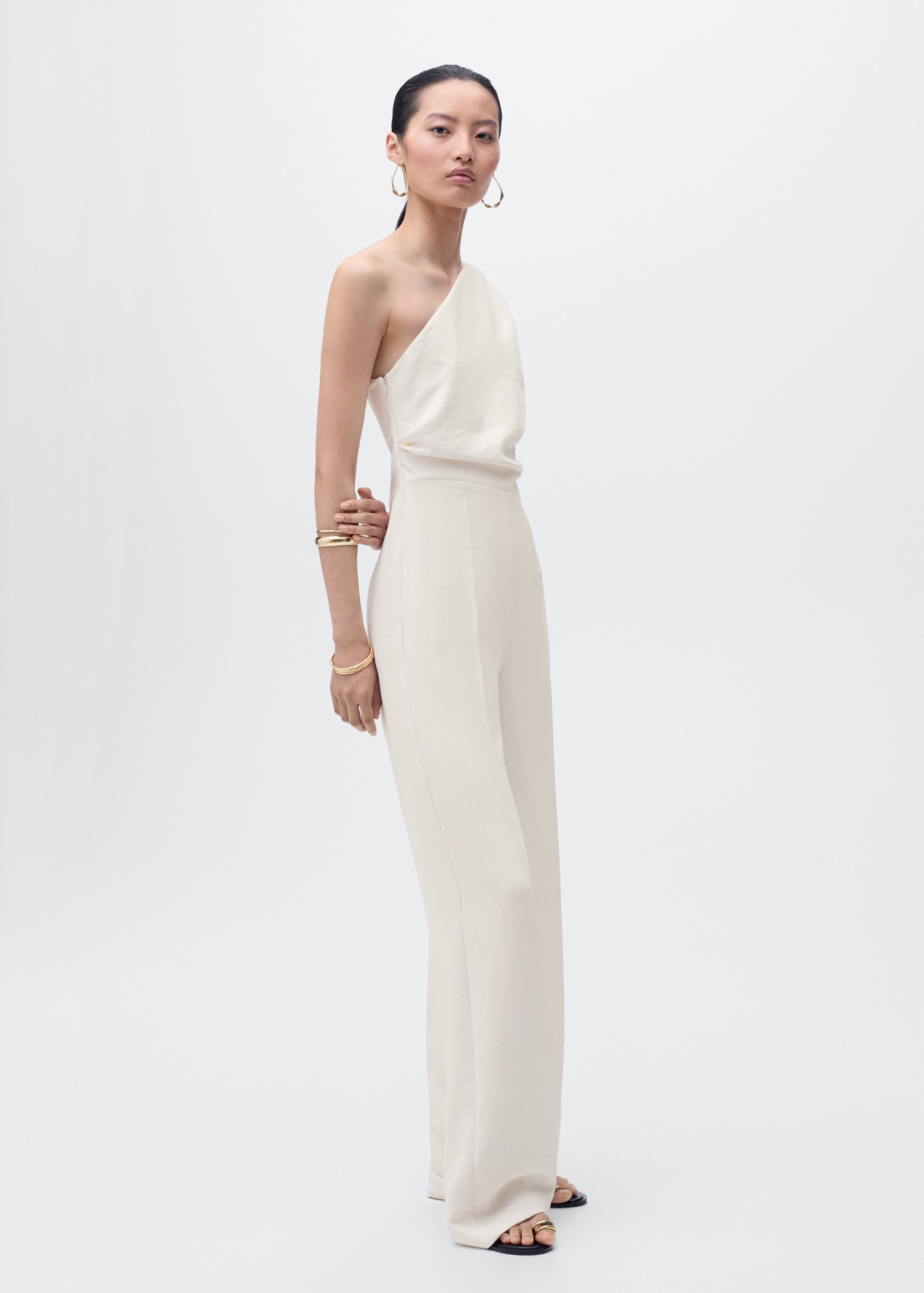 Long jumpsuit with asymmetrical neck - General plane