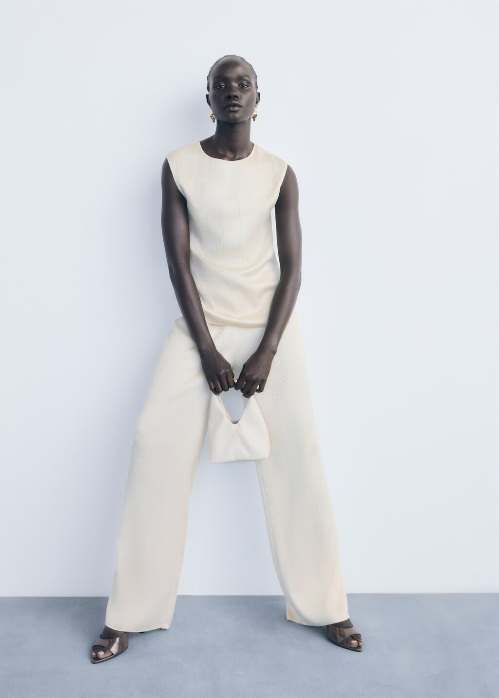 Pleated pants with elastic waist - image 2