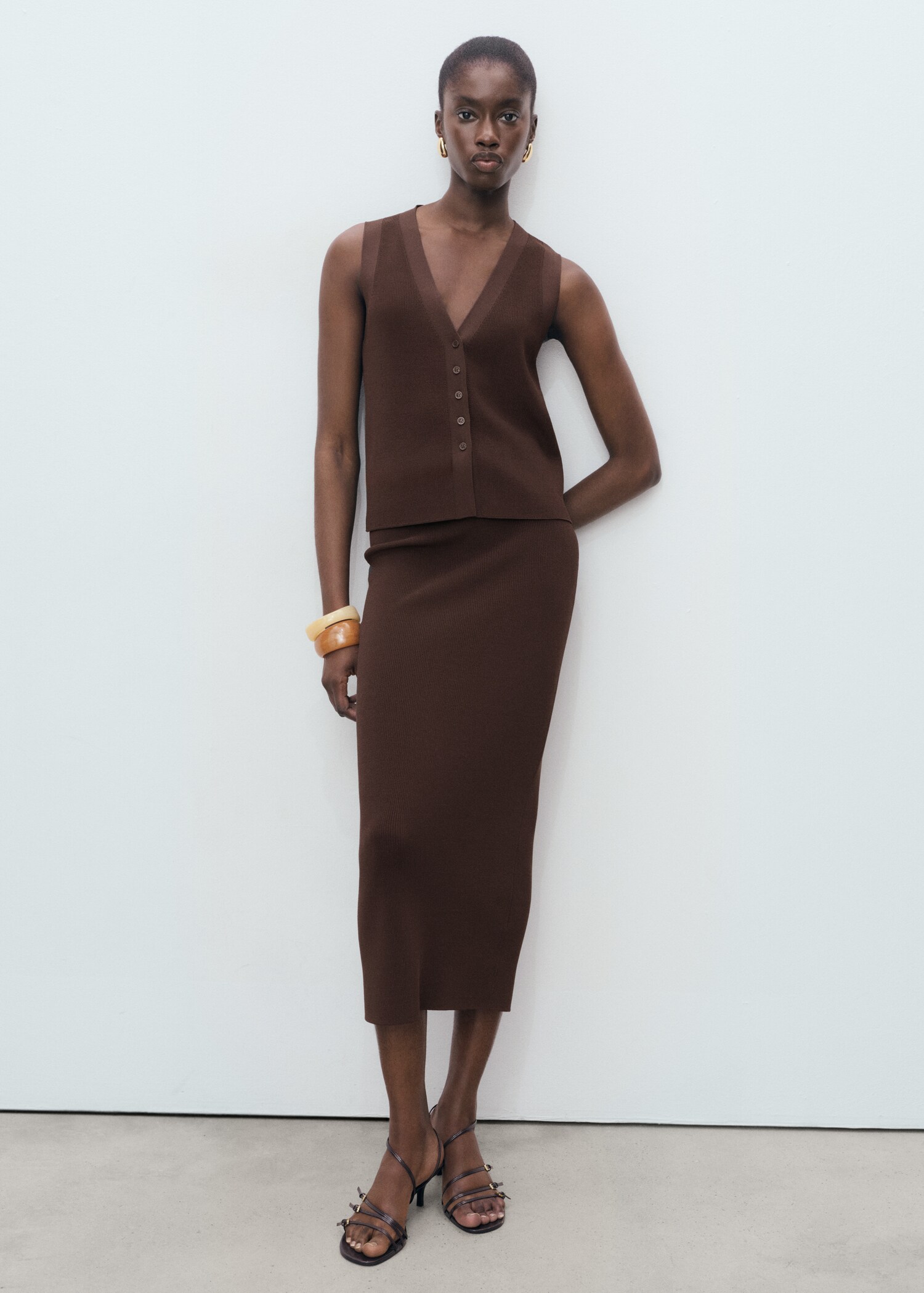 Fine-knit gilet - General plane