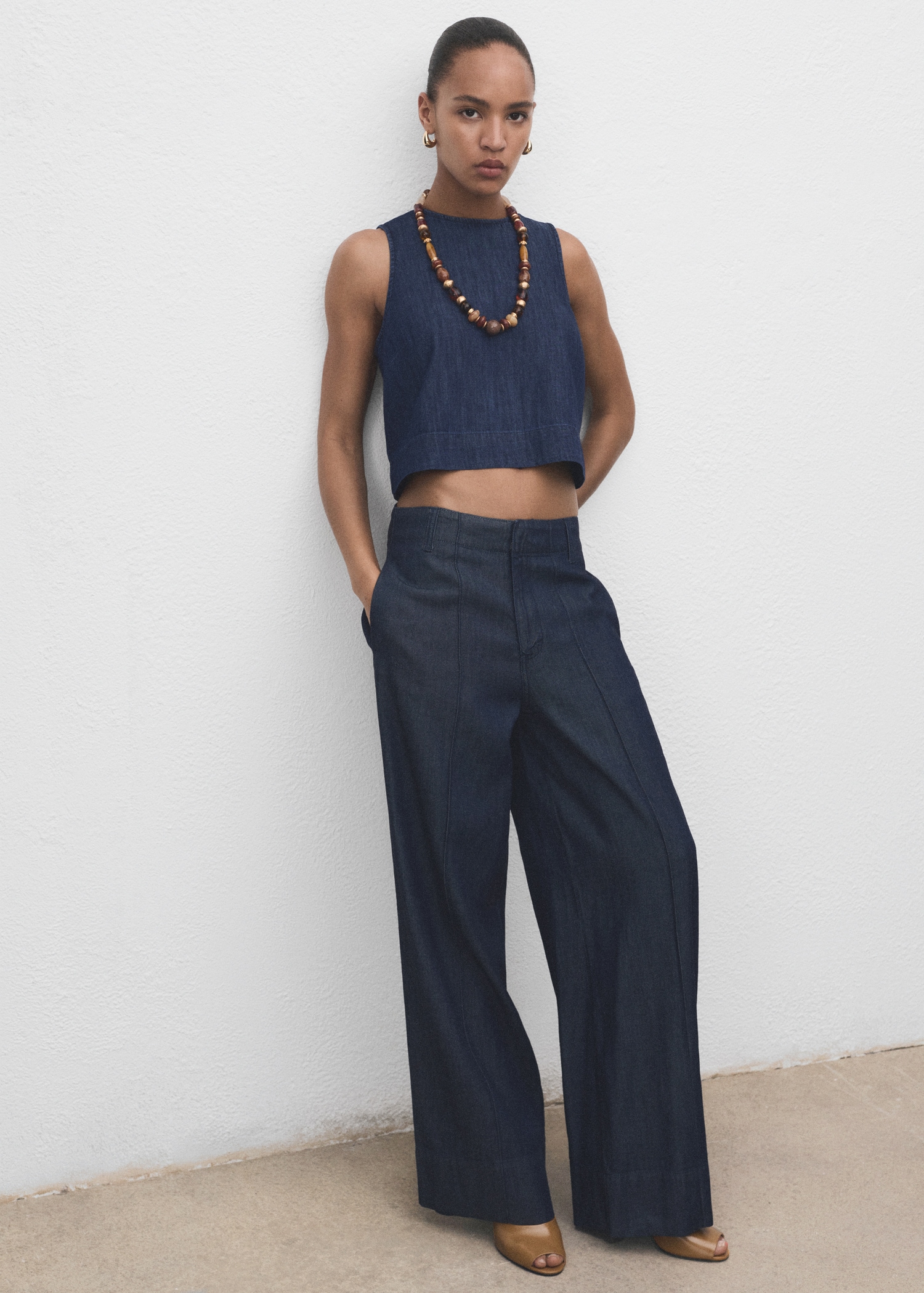 Wide leg denim pants with stitching - General plane
