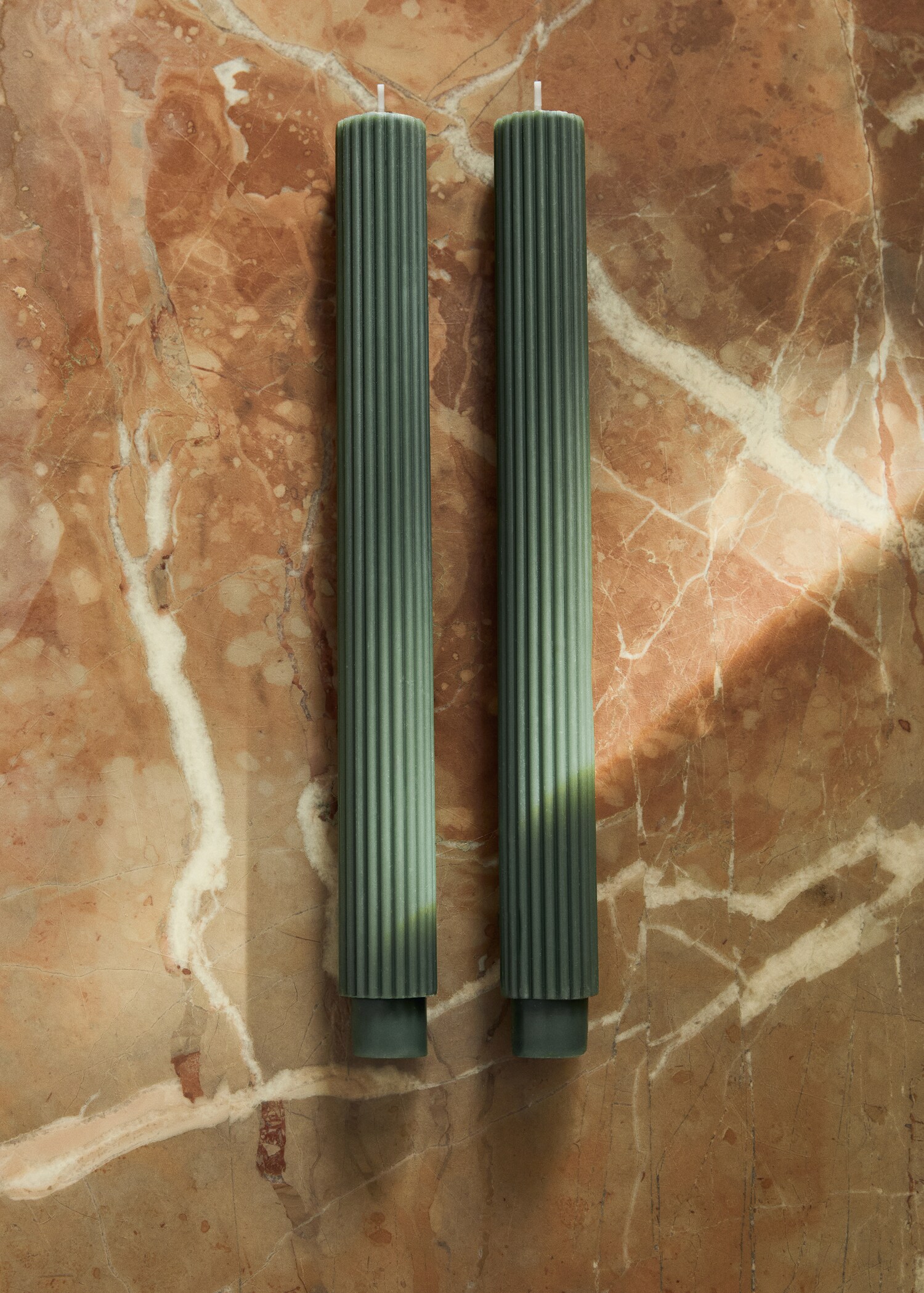 Dekorativní svíčky s reliéfním vzorem - Celkový náhled