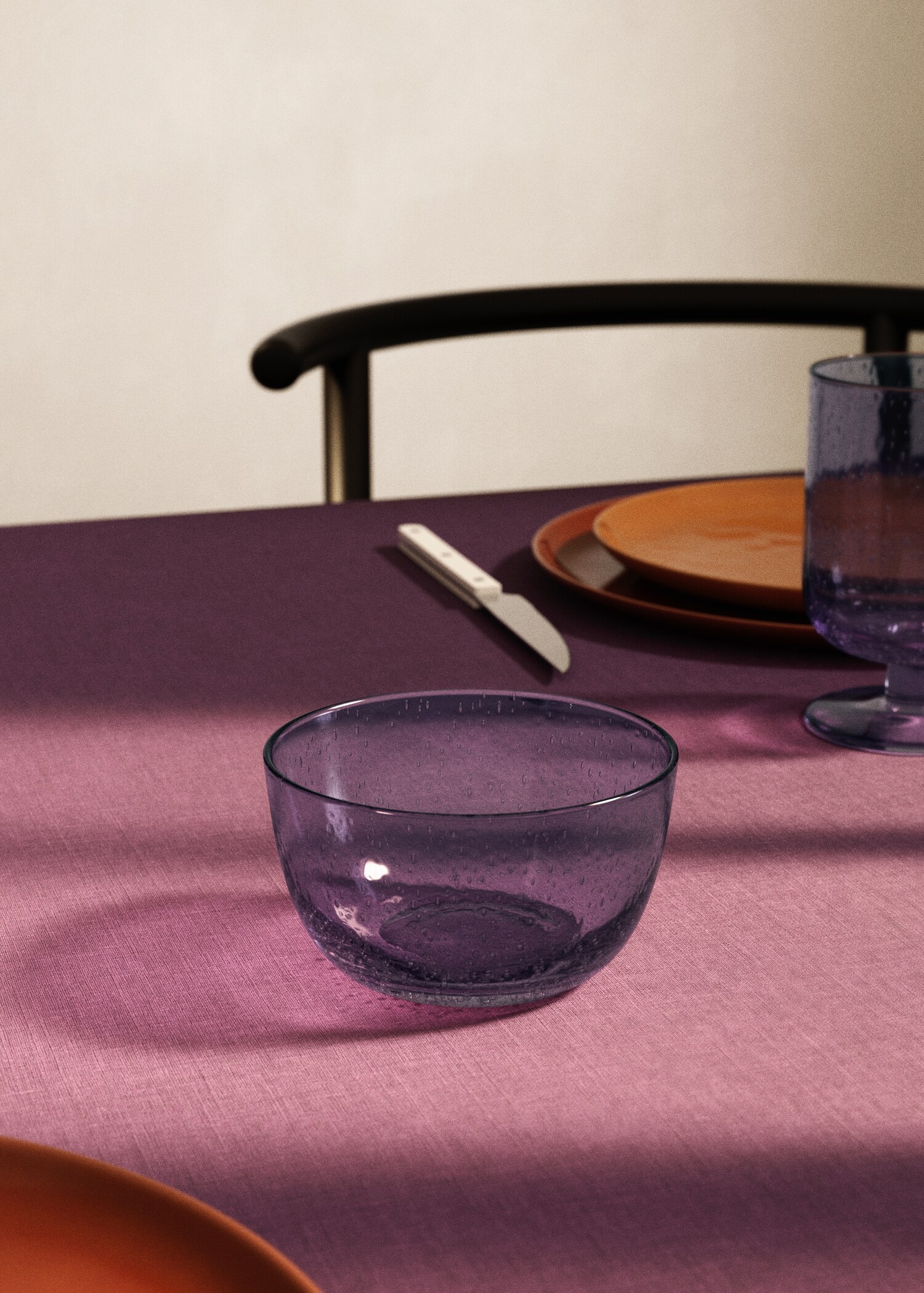 Bubble design glass bowl - General plane