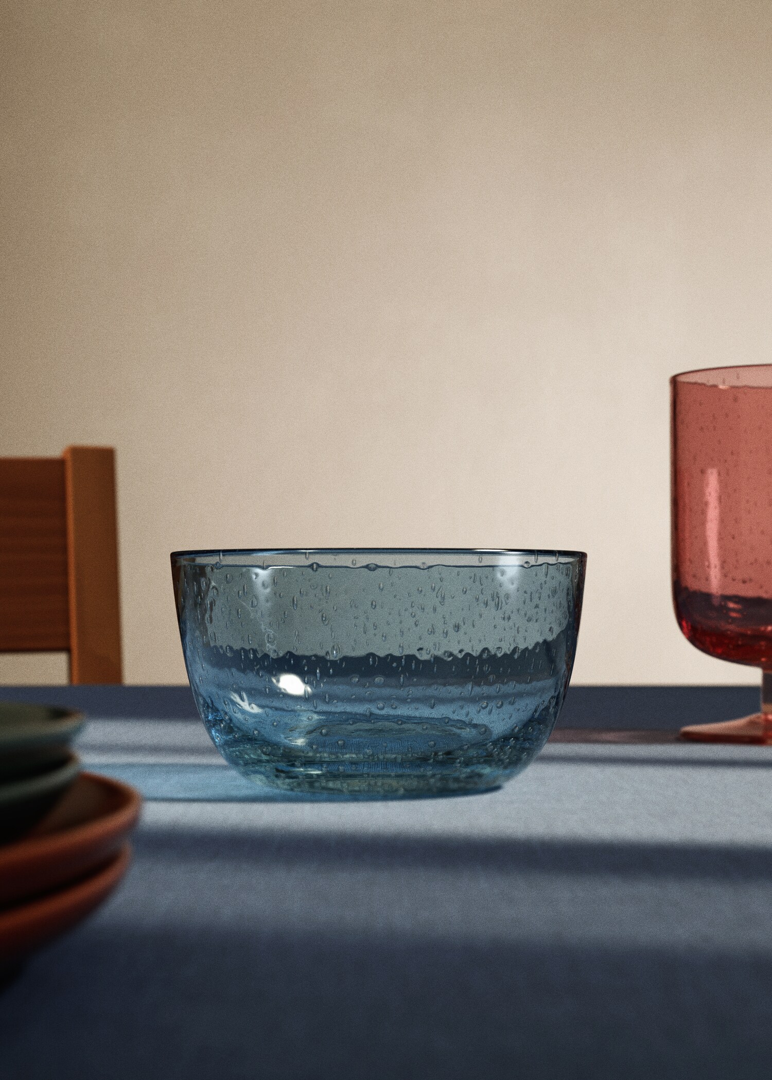Bubble design glass bowl - General plane