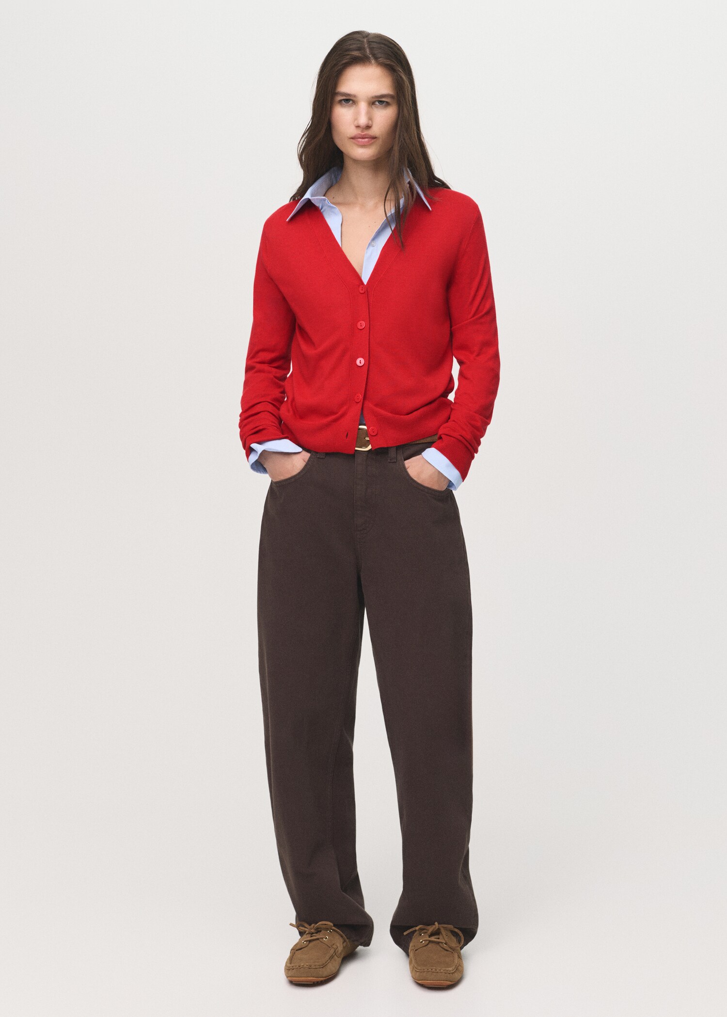 V-neck knitted cardigan - General plane
