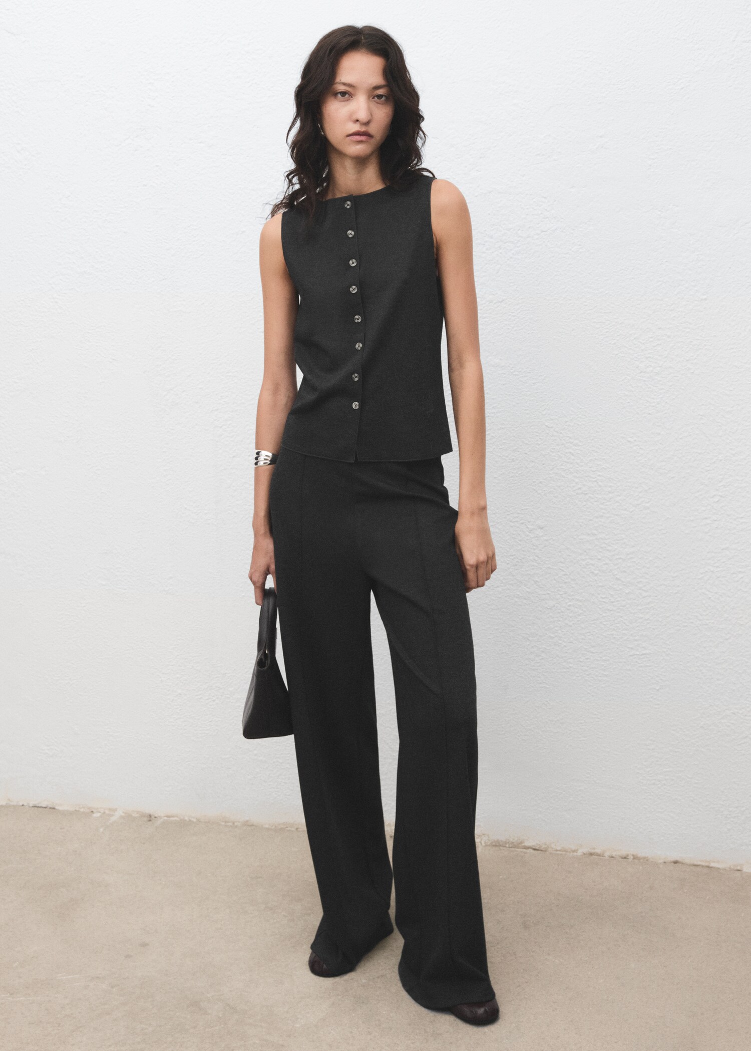 Straight-fit trousers with elastic waist - General plane