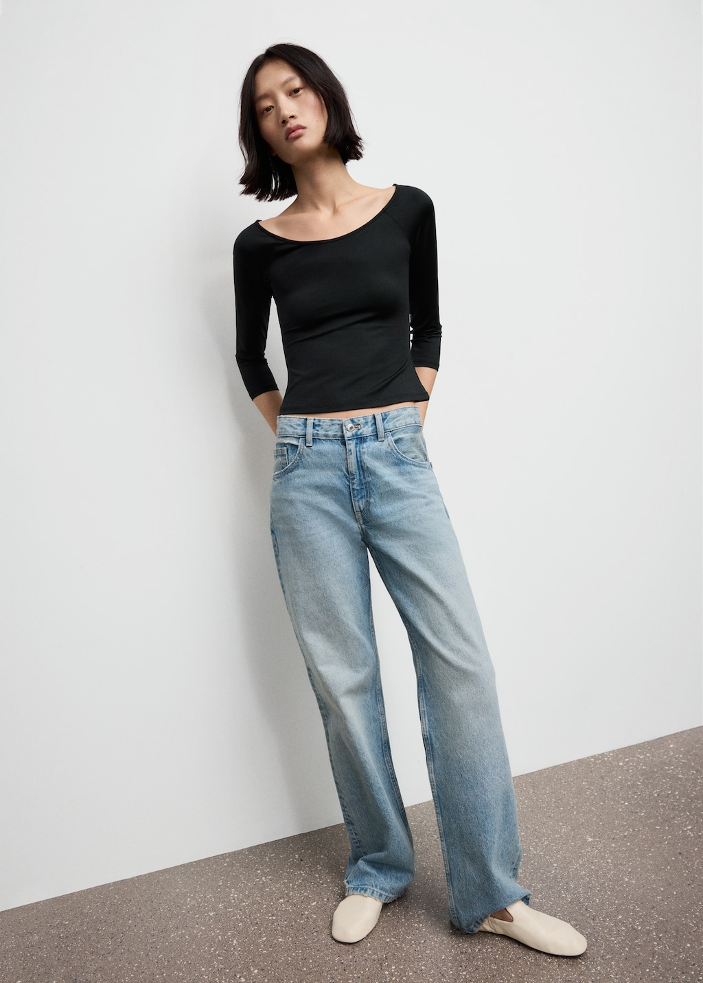 Three-quarter sleeve t-shirt