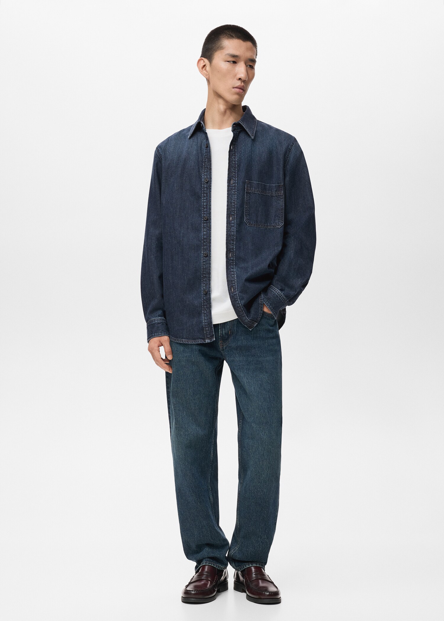 Overshirt din denim cu buzunar - Plan general