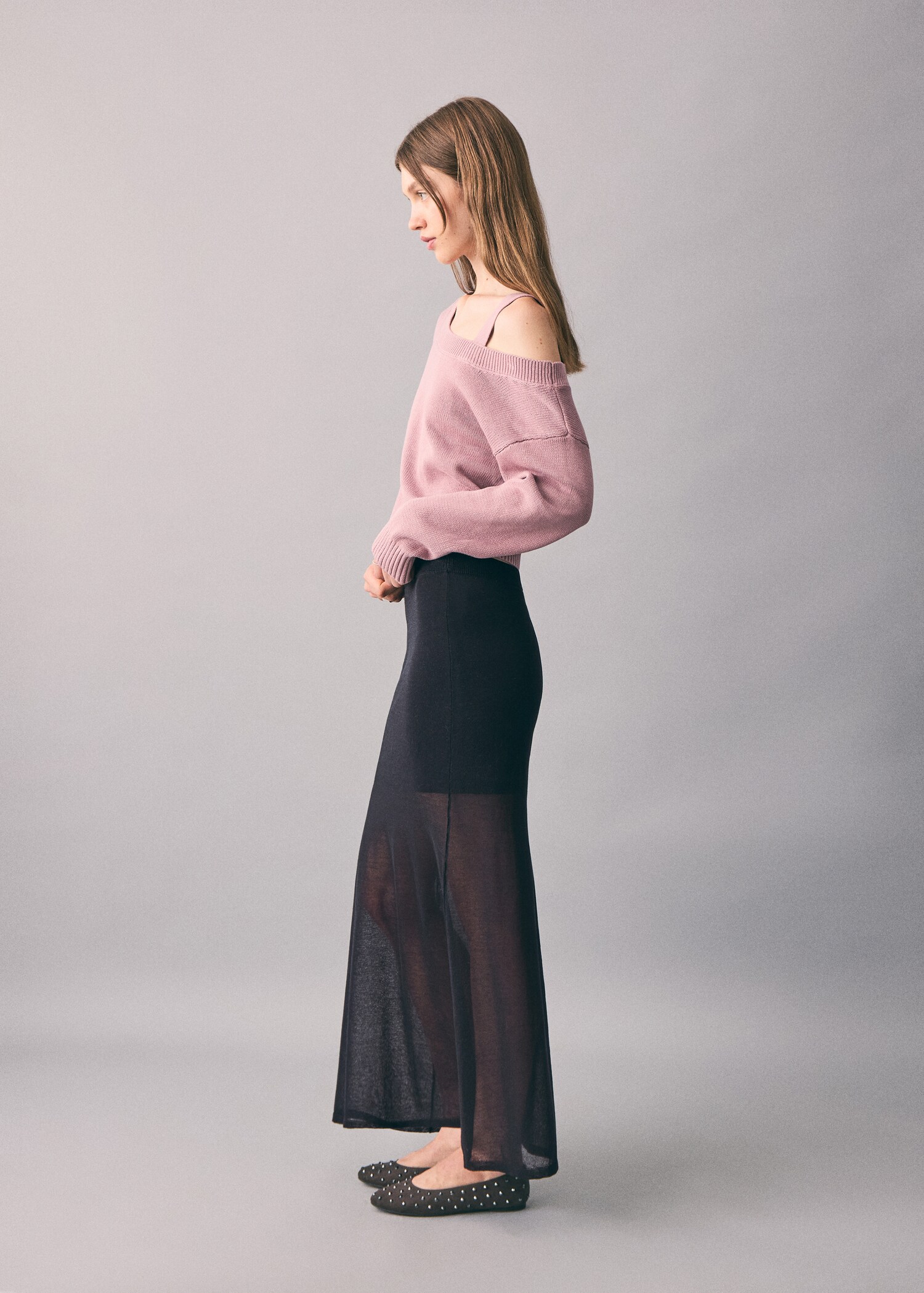 Long semi-transparent skirt - General plane
