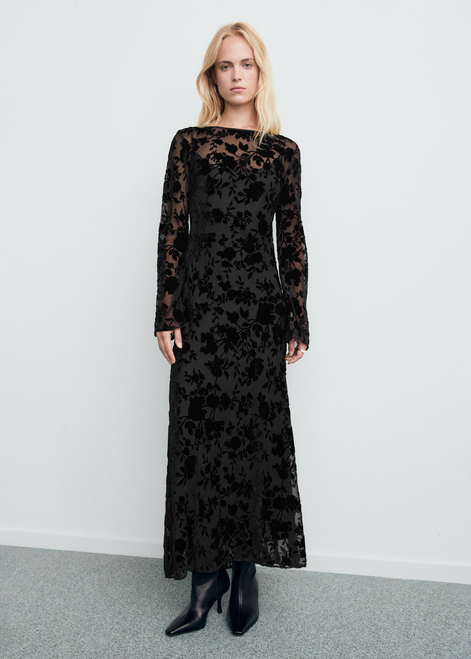 Floral jacquard dress with bell sleeves - General plane