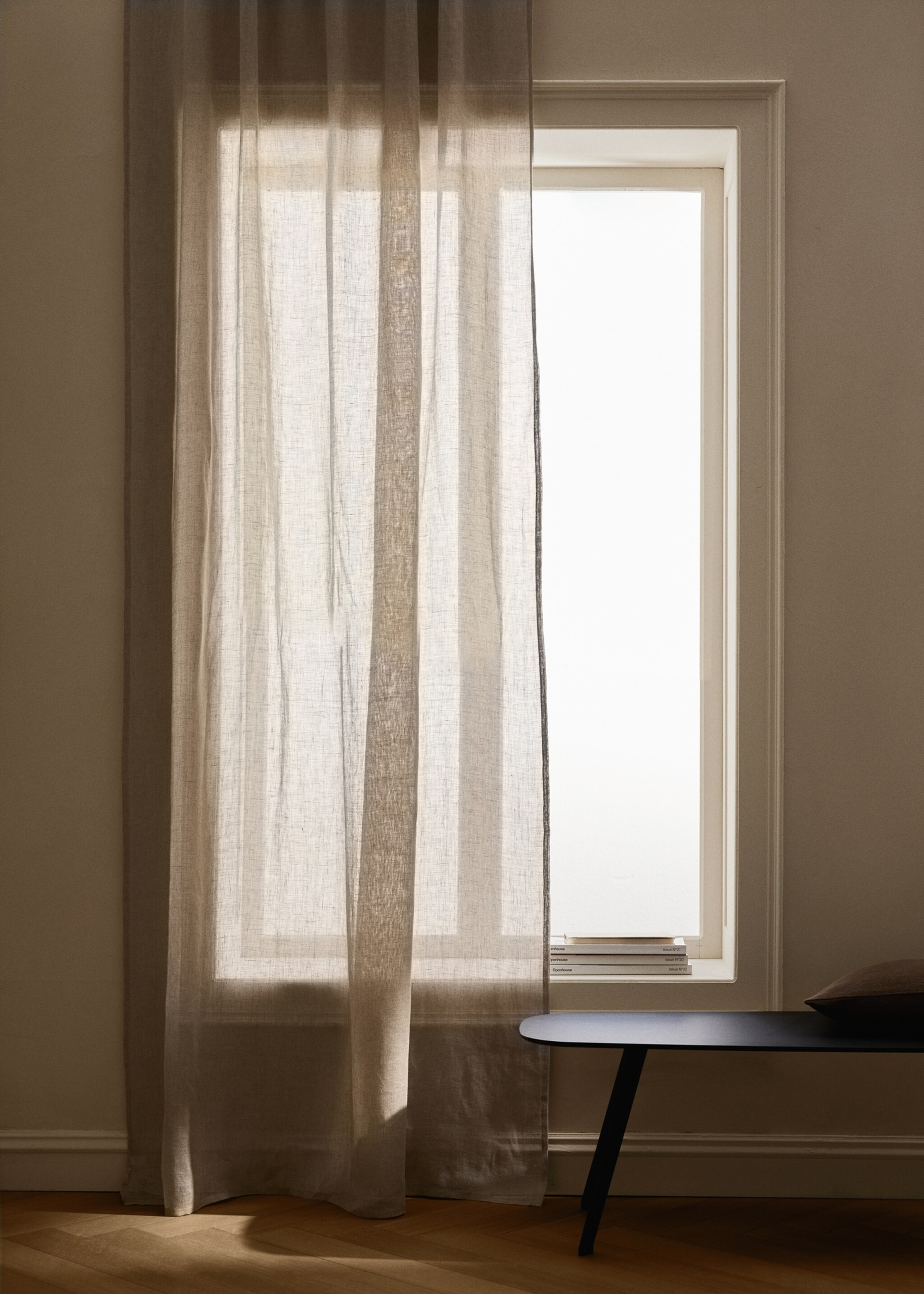 Low opacity linen sheer curtain - General plane, Ecru. Ref: 17067139-00.