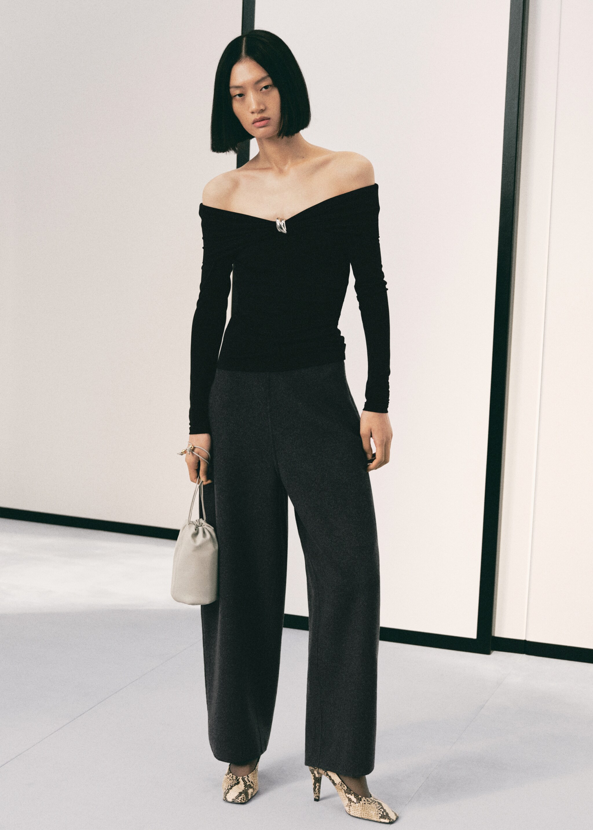 Strapless t-shirt with metallic detail - General plane, Black. Ref: 17067811-00.