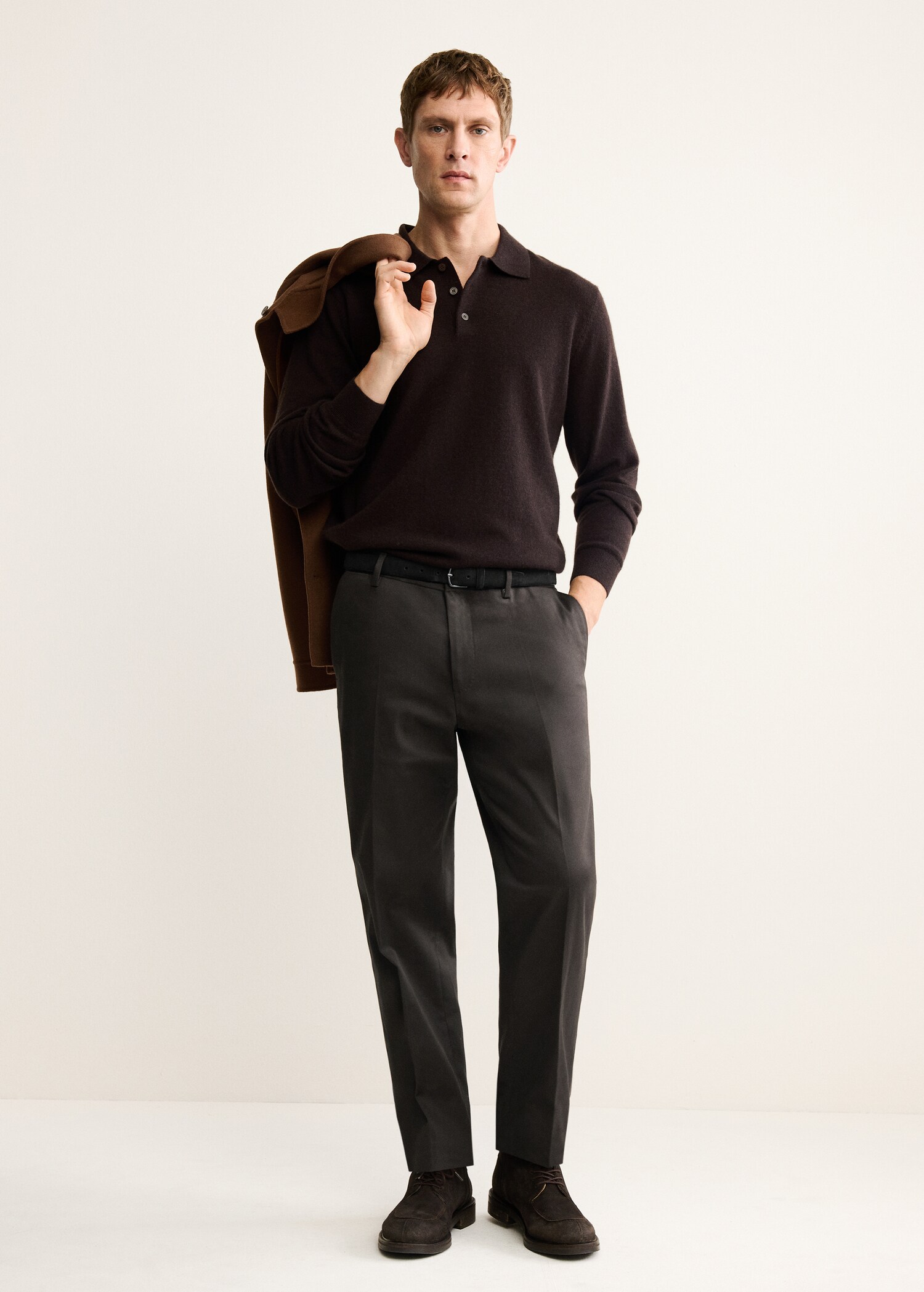 Regular fit pleated cotton trousers - General plane