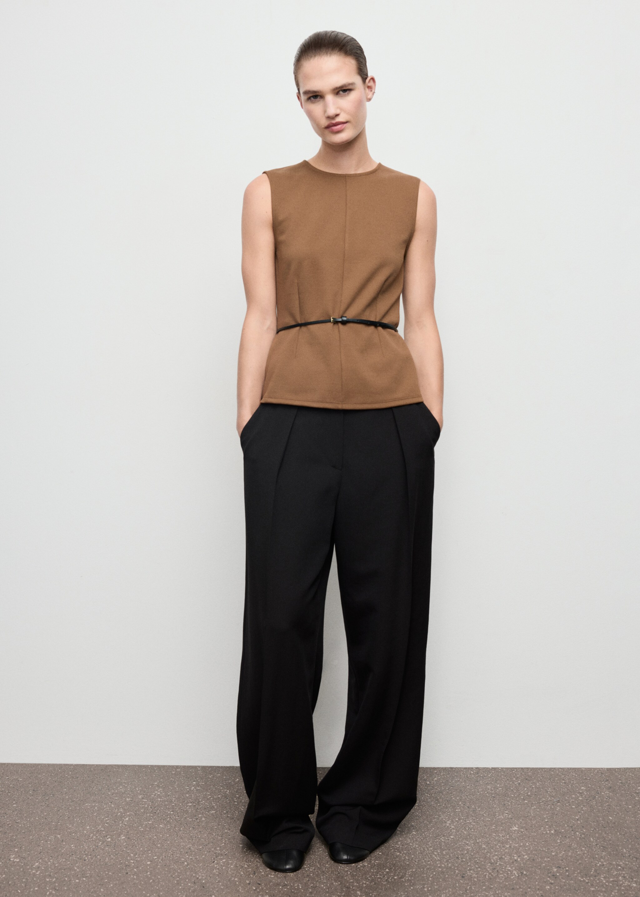 Fitted top with wide straps - General plane, Medium Brown. Ref: 17068291-00.