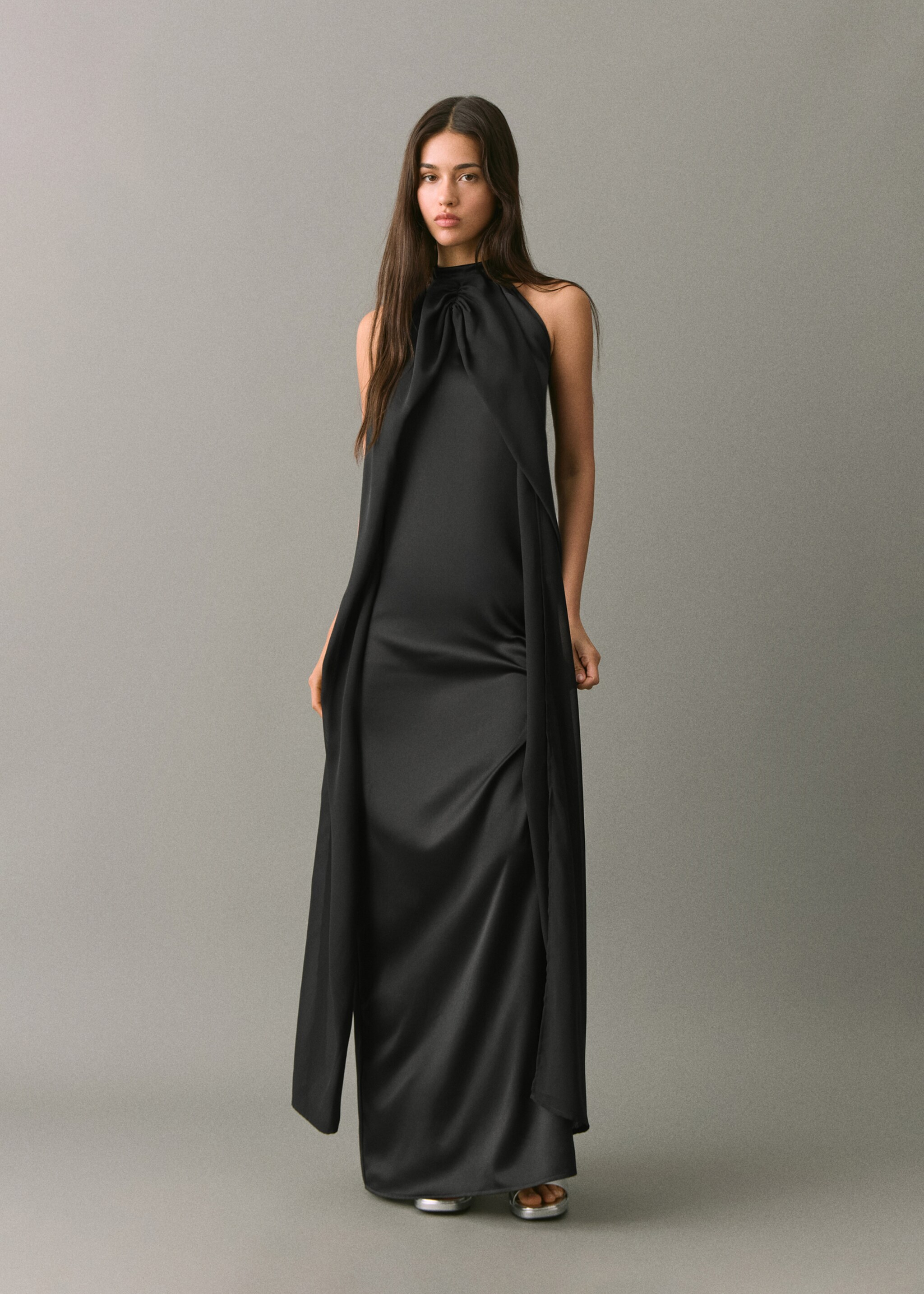 Satin halter neck dress - General plane, Black. Ref: 17068634-00.