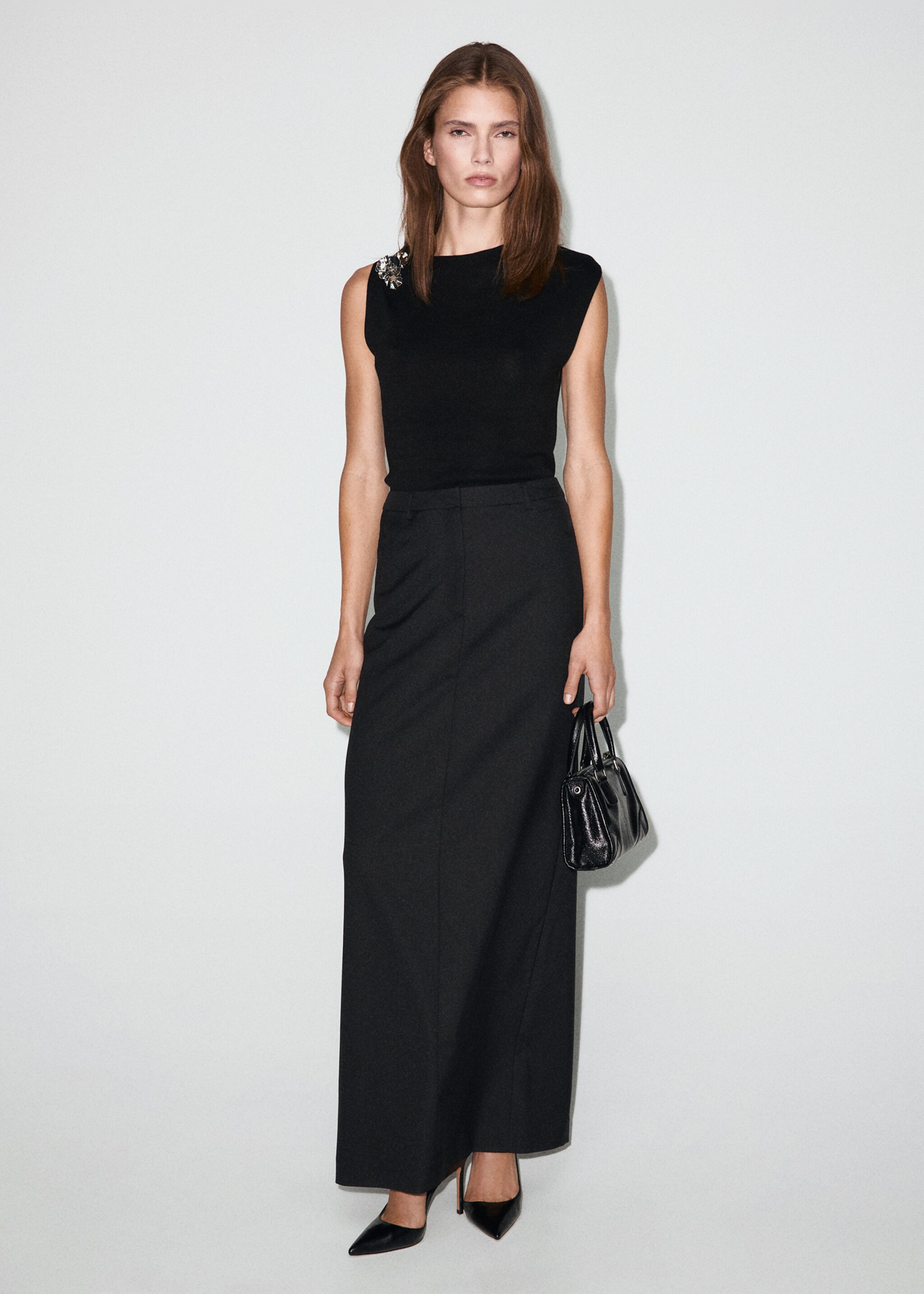 Knitted top with metallic flower - General plane, Black. Ref: 17069114-00.