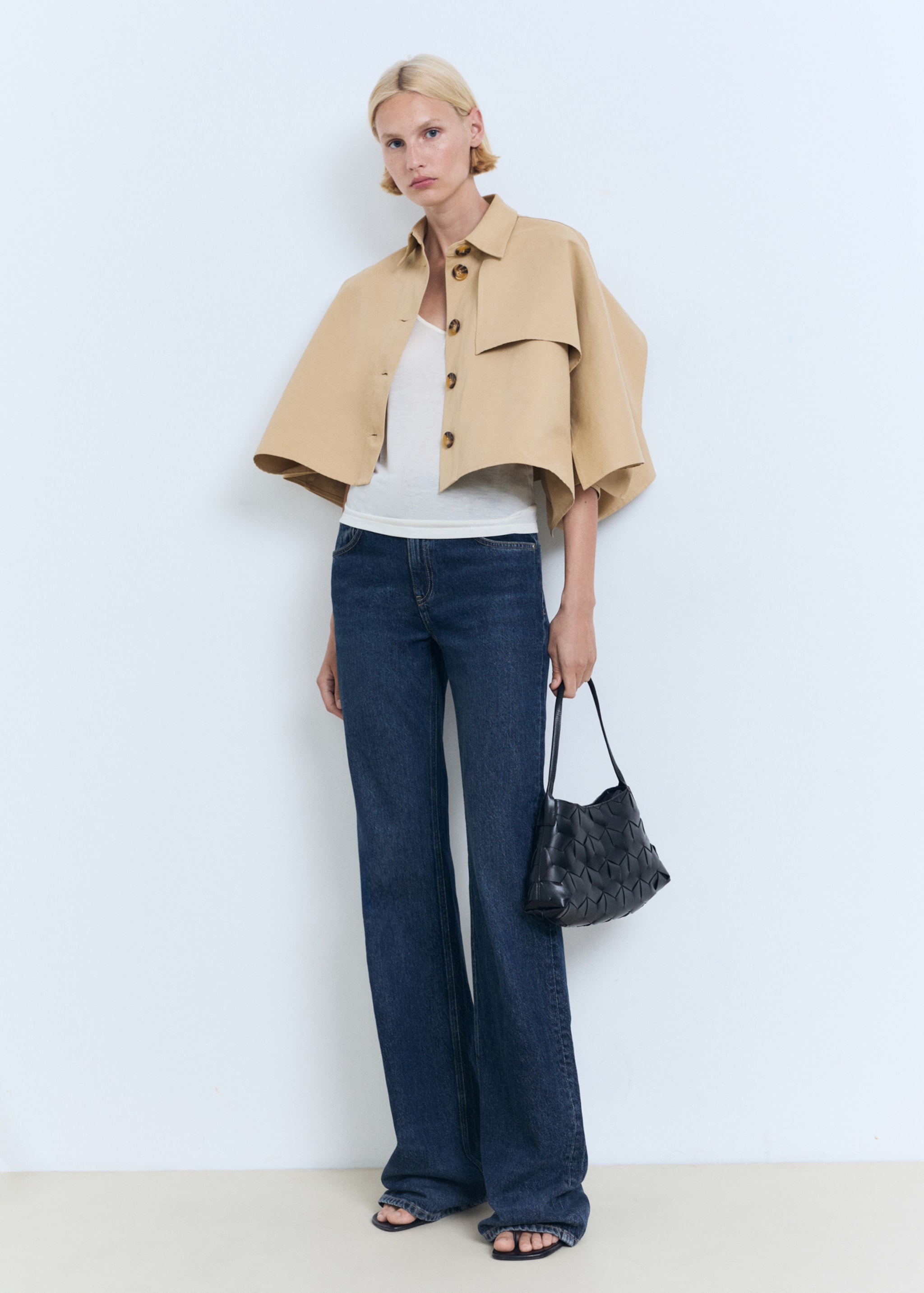 Cape-style cropped trench coat - General plane