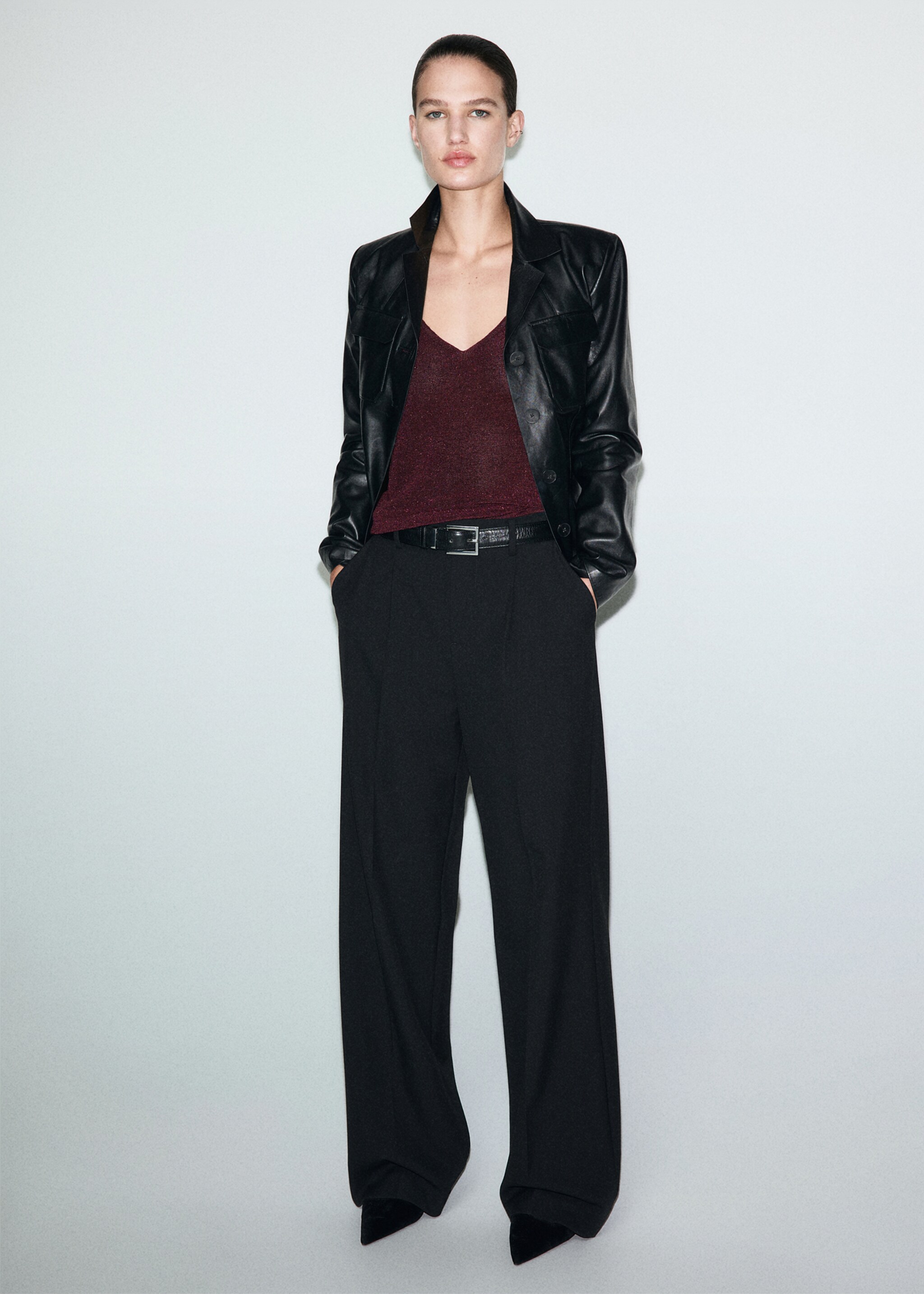 Lurex knitted V-neck top - General plane, Wine. Ref: 17071185-00.