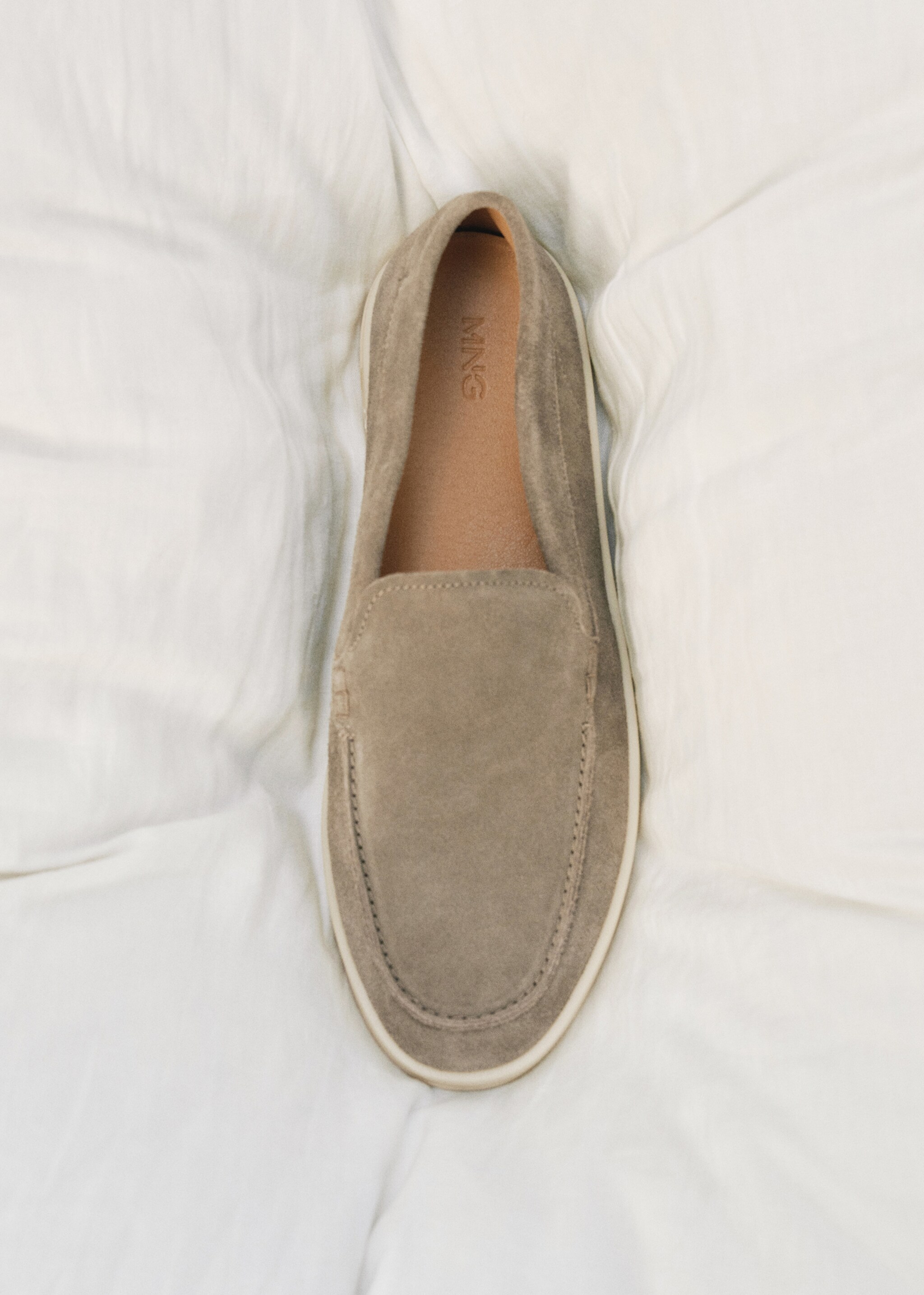 Split leather shoes - General plane
