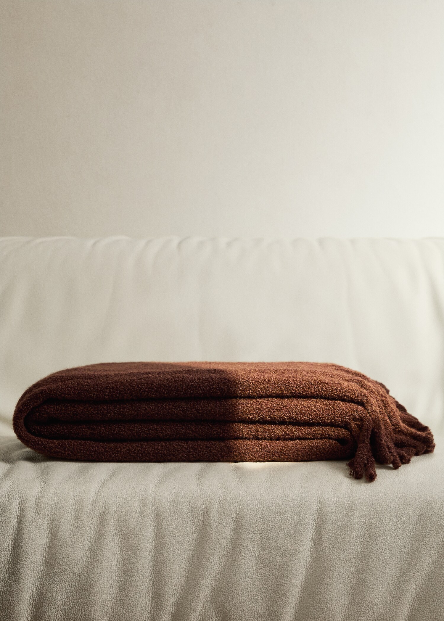 Bouclé effect wool blanket - General plane