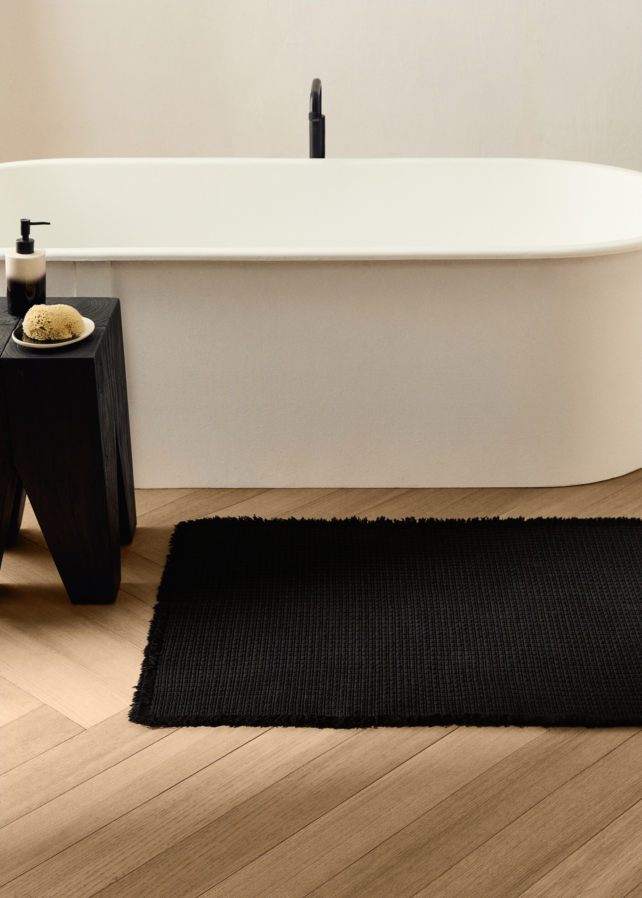 Cotton waffle bath rug - General plane, Black. Ref: 17071552-00.