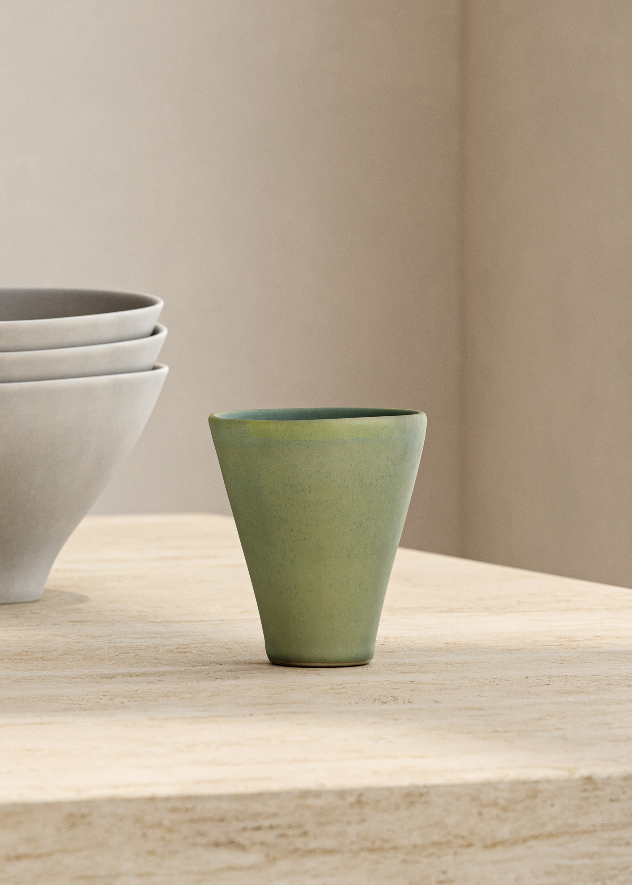 Organic stoneware mug - General plane, Green. Ref: 17072038-00.