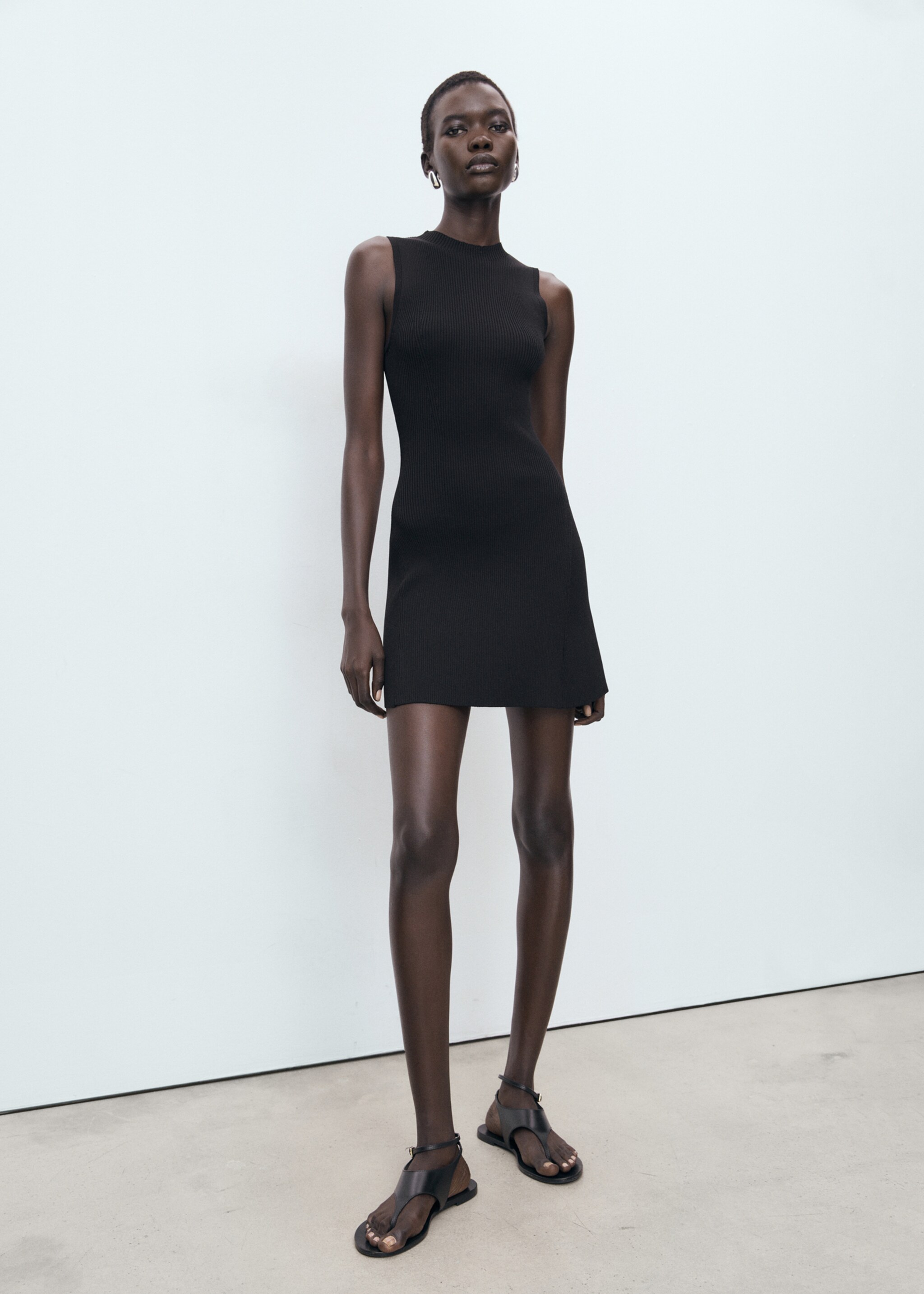 Kurzes Strickkleid - Allgemeine Ansicht