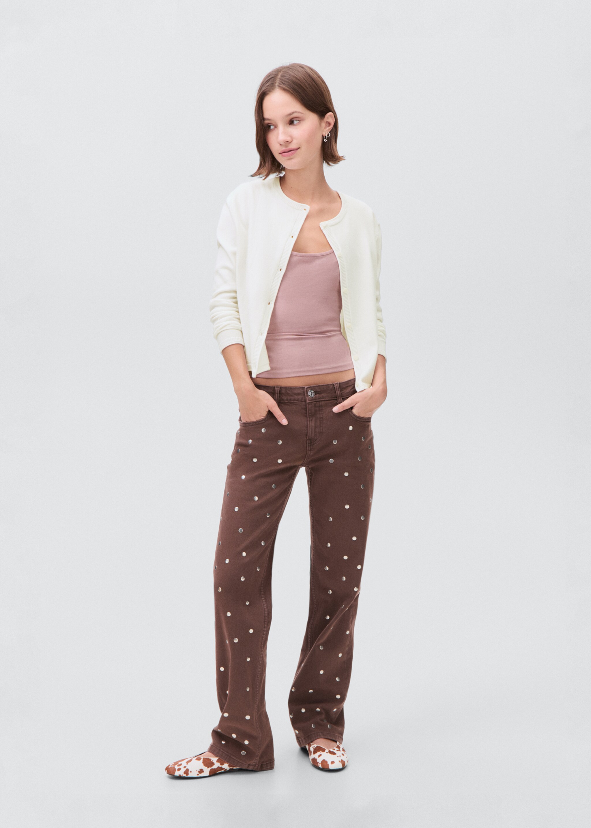Knitted button cardigan - General plane