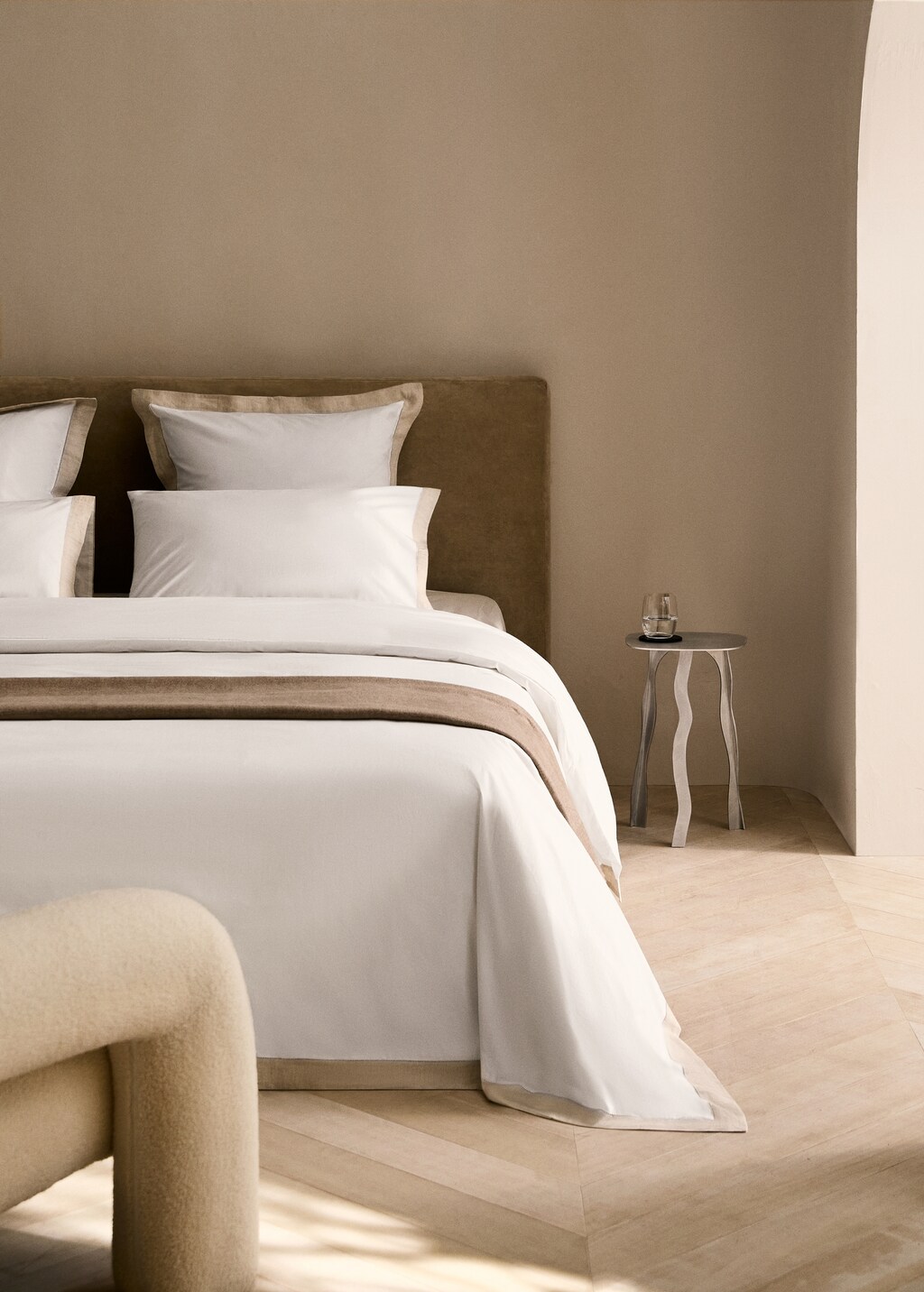 Cotton percale duvet cover with linen trim for 150/160 cm bed