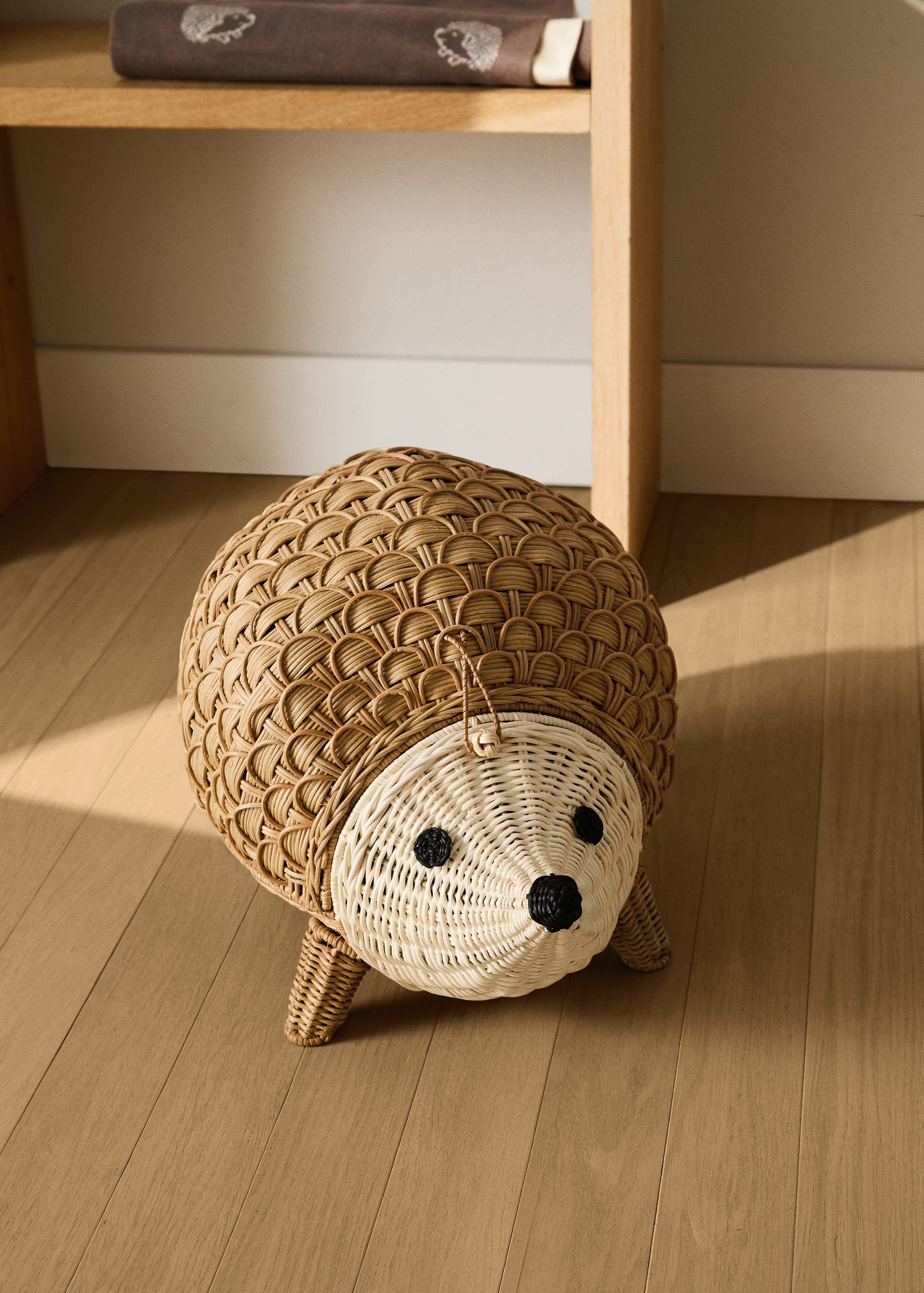 Rattan hedgehog children’s basket - General plane