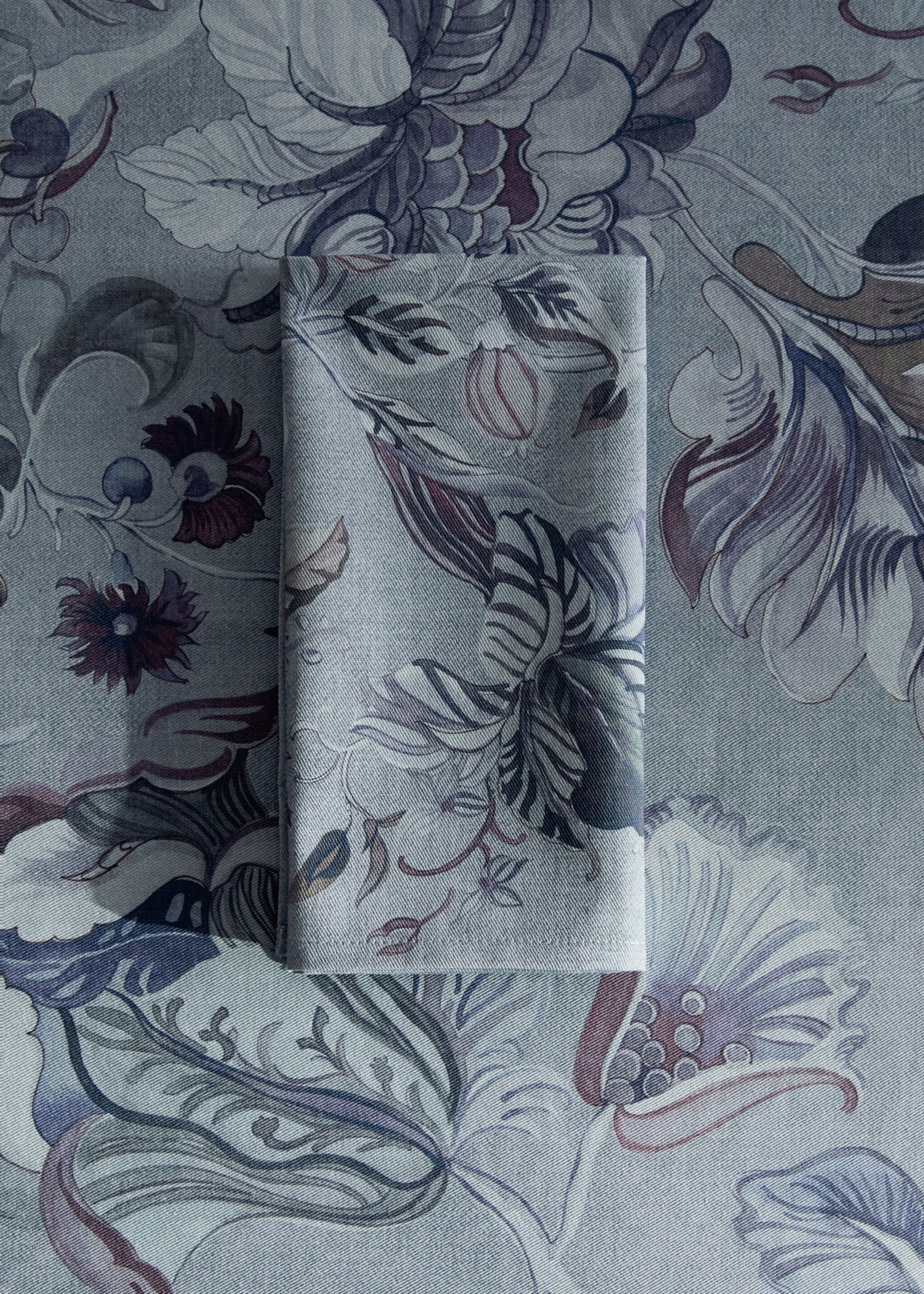 Printed cotton napkins - General plane, Ink Blue. Ref: 17073322-00.