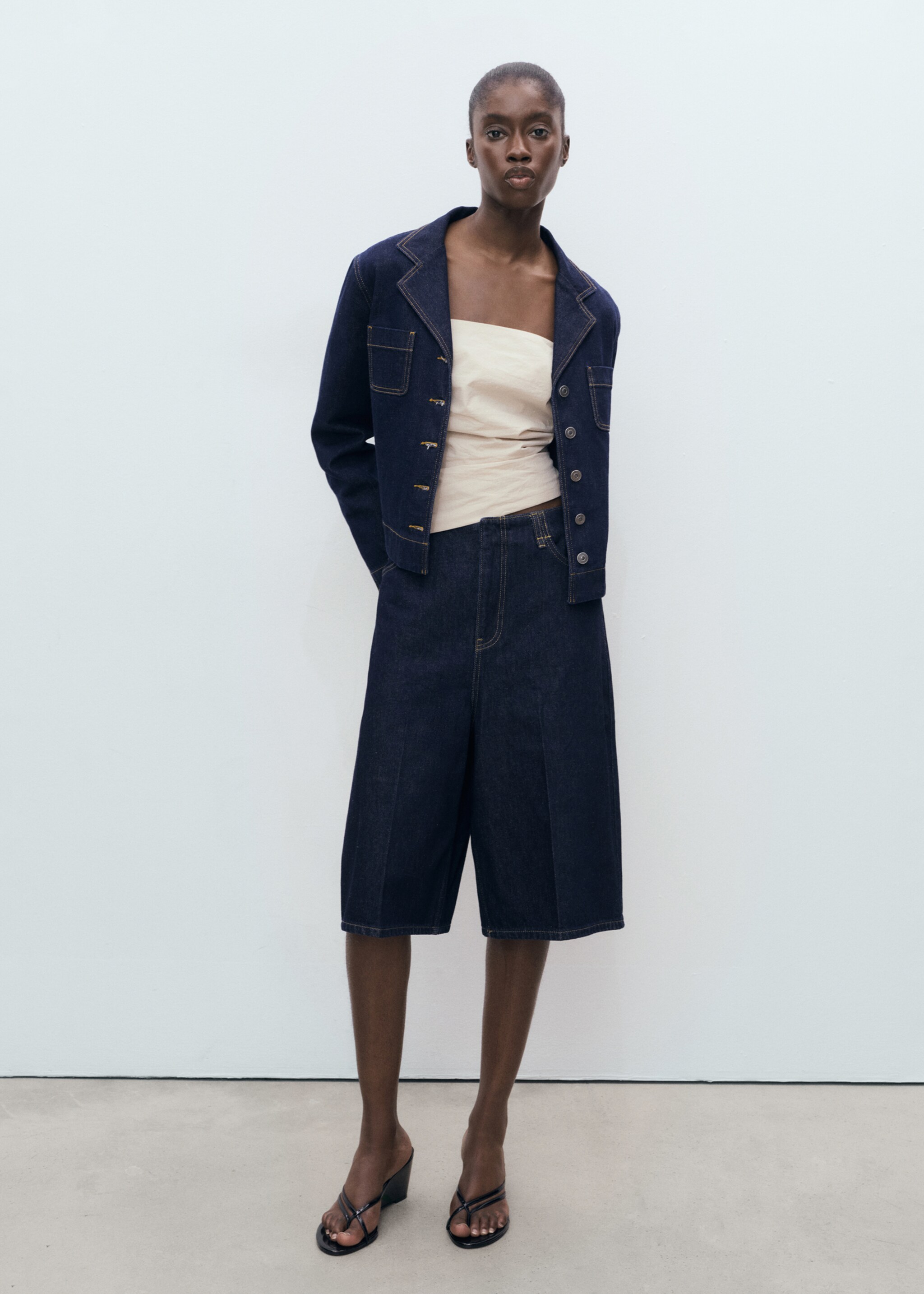 Mid-rise denim bermuda shorts - General plane