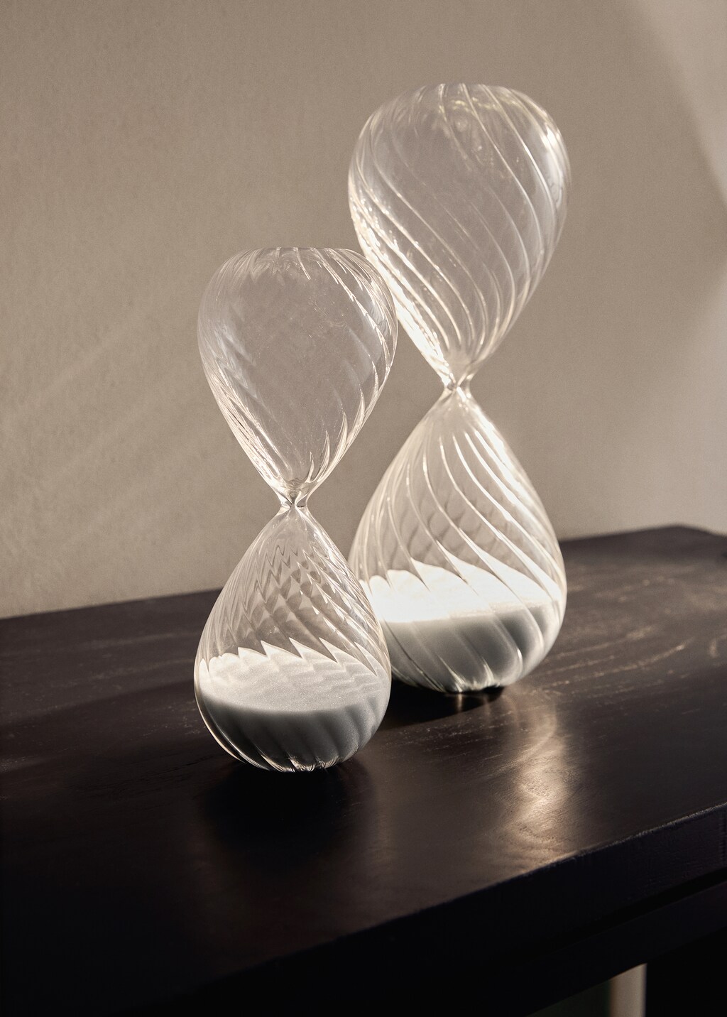 Medium spiral hourglass