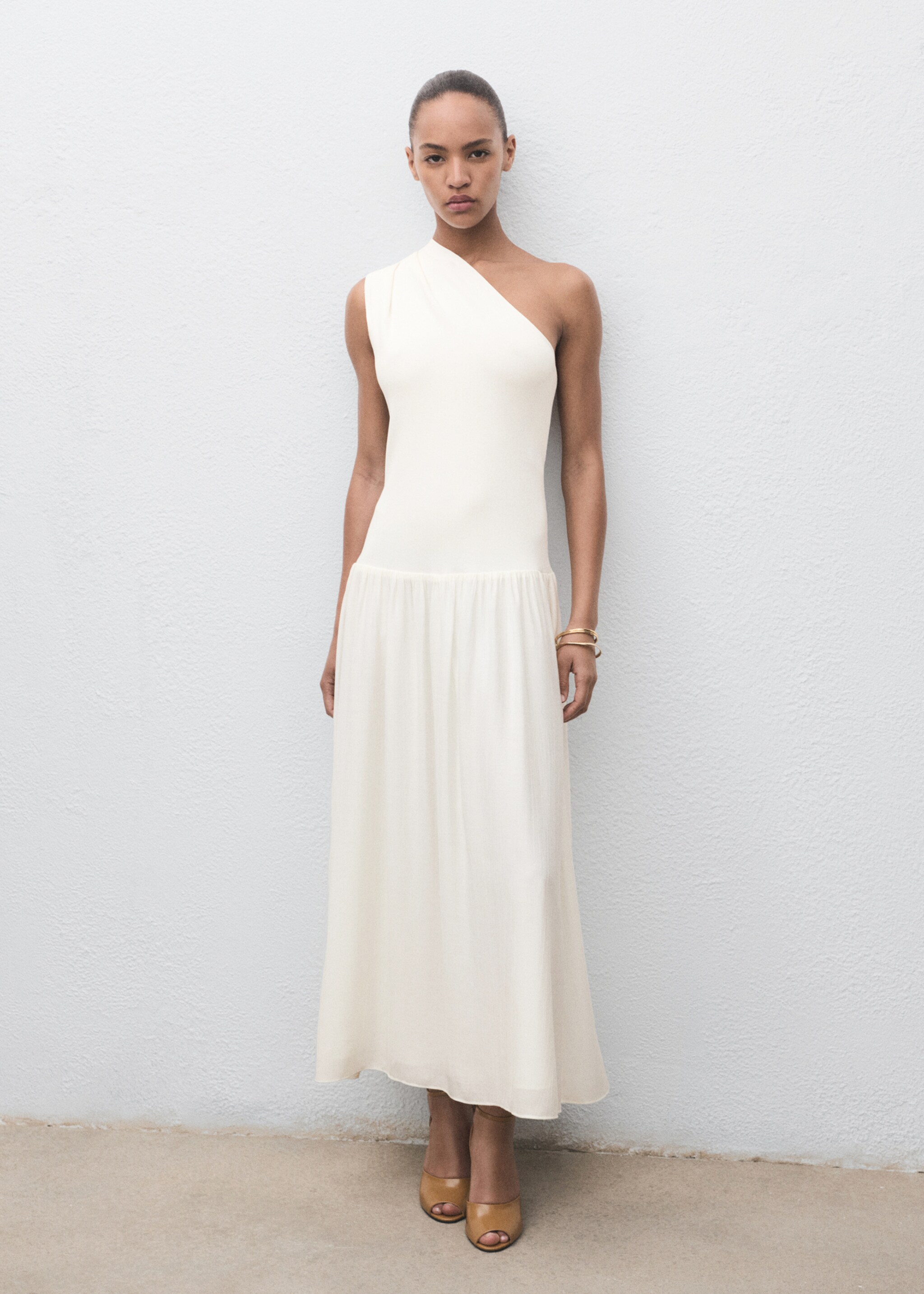 Vestido de malha combinado assimétrico - Plano geral, Cru. Ref: 17074081-00.