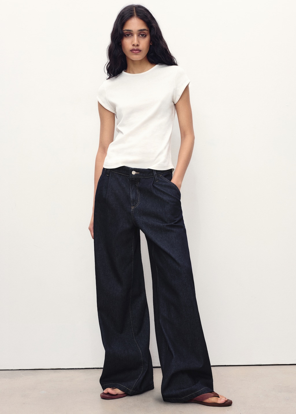 Short-sleeved cotton t-shirt - image 2