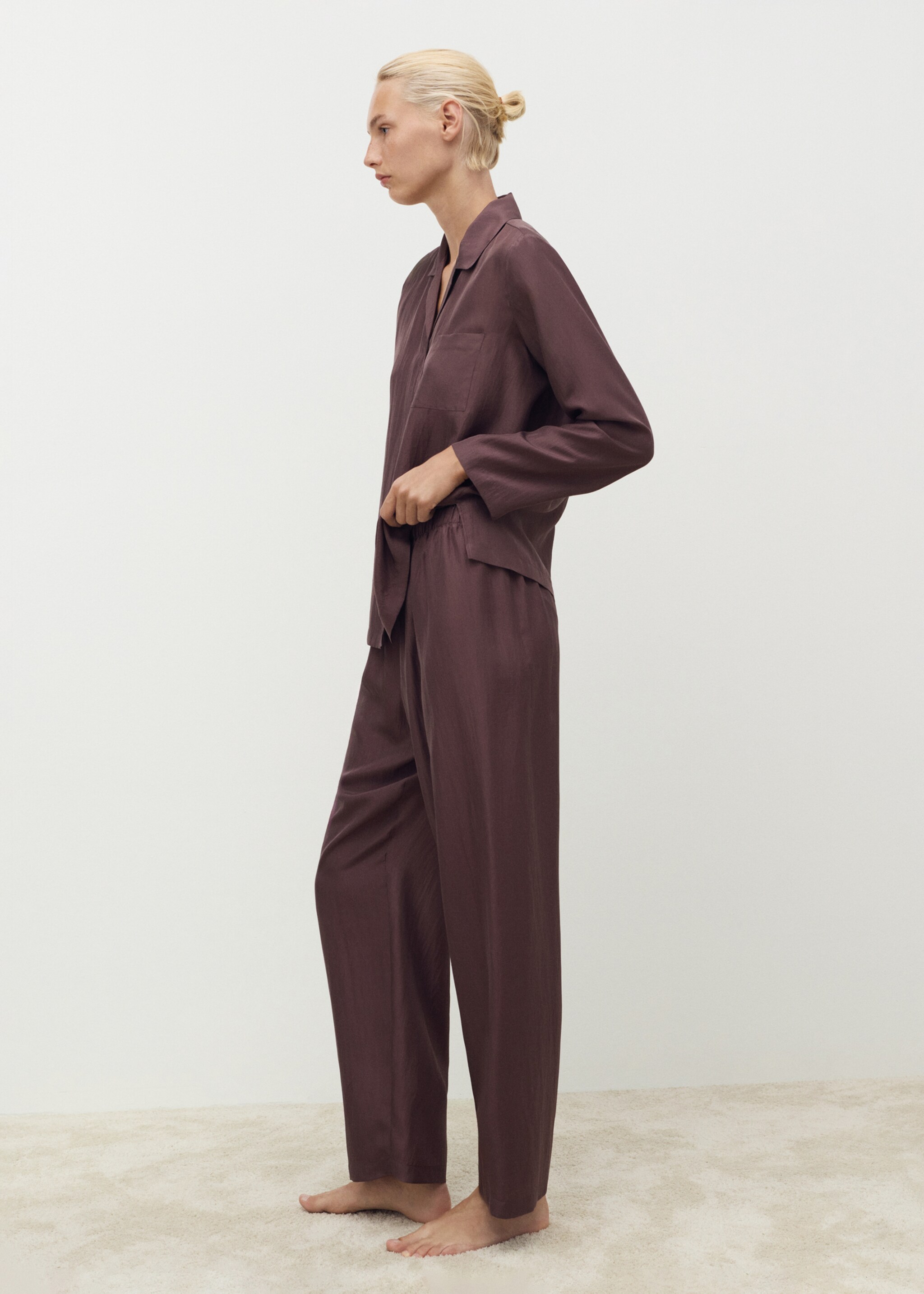 Long silk trousers - General plane, Blackberry. Ref: 17074126-00.