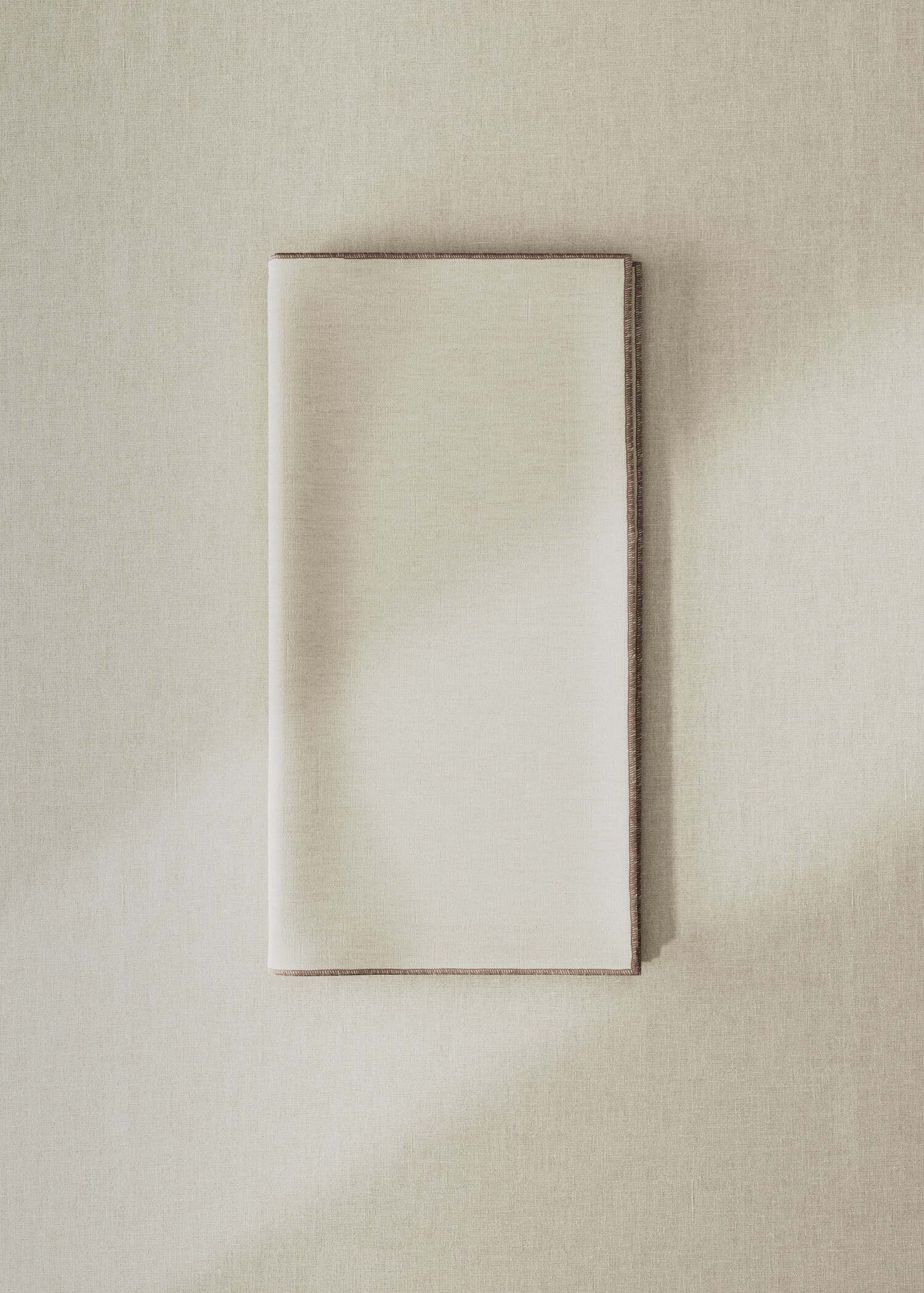 Linen overlock contrast napkins - General plane