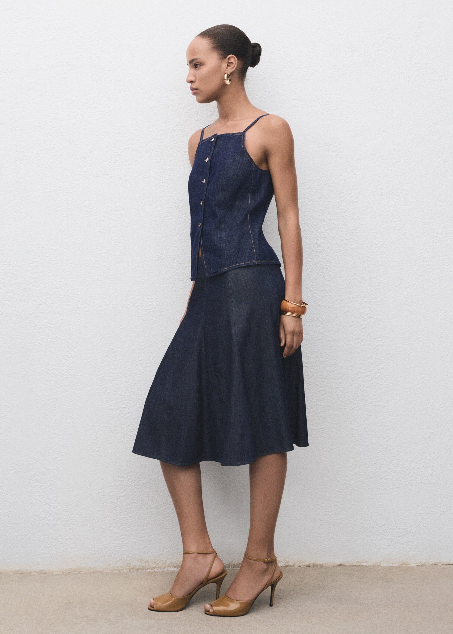 Buttoned denim top - General plane