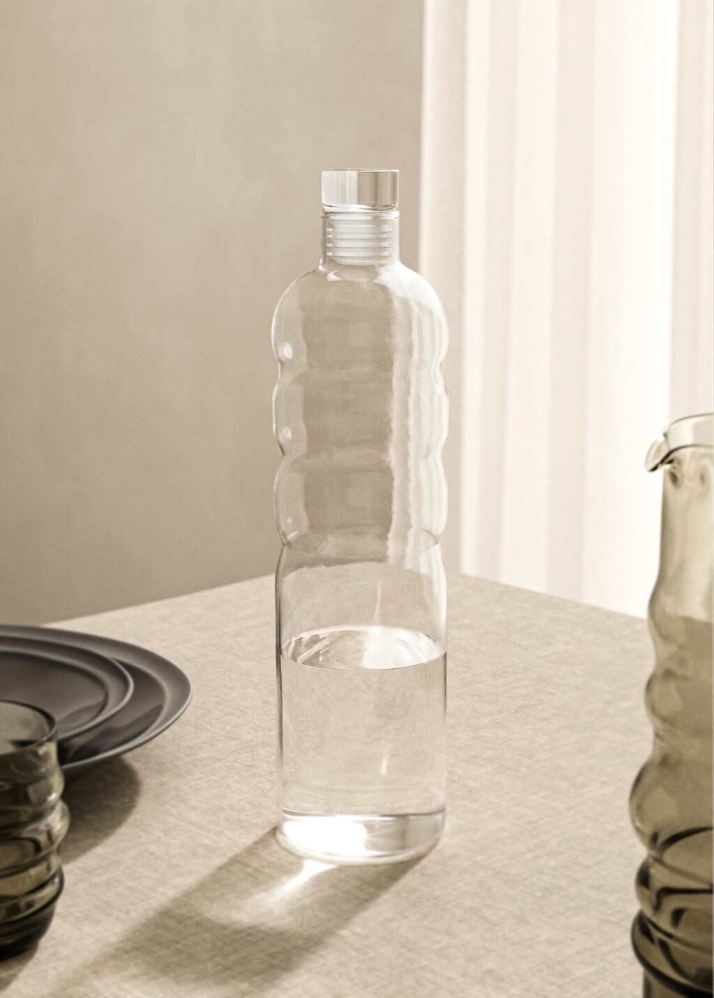 Carafe en borosilicate ondulée avec couvercle - Home | MANGO France métropolitaine