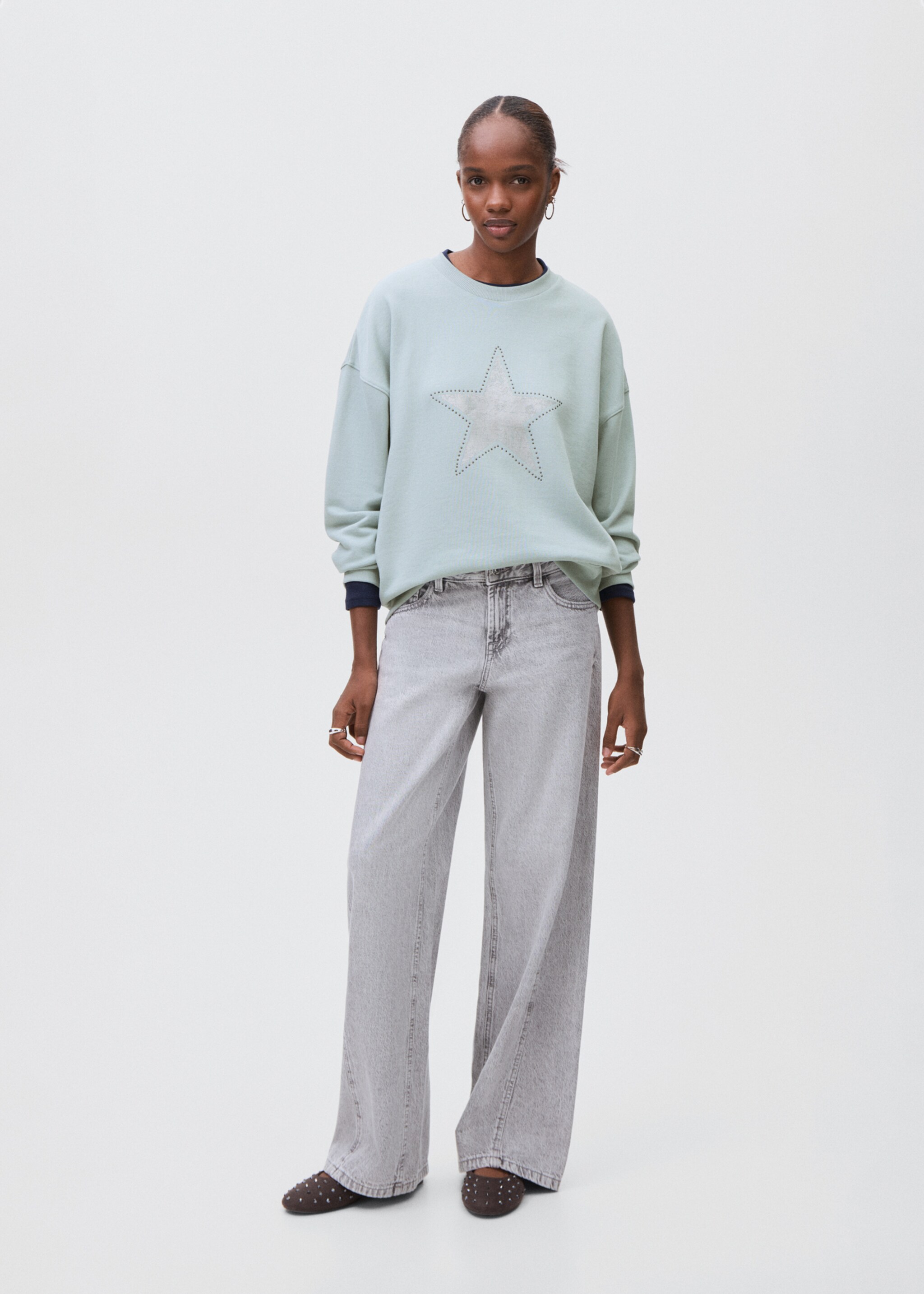 Sternen-Sweatshirt mit Nieten - Allgemeine Ansicht, Grün. Ref: 17074776-00.