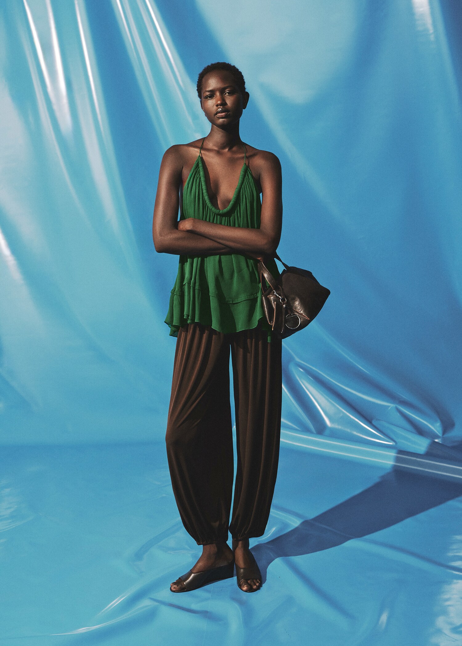 Pleated back neckline top - General plane
