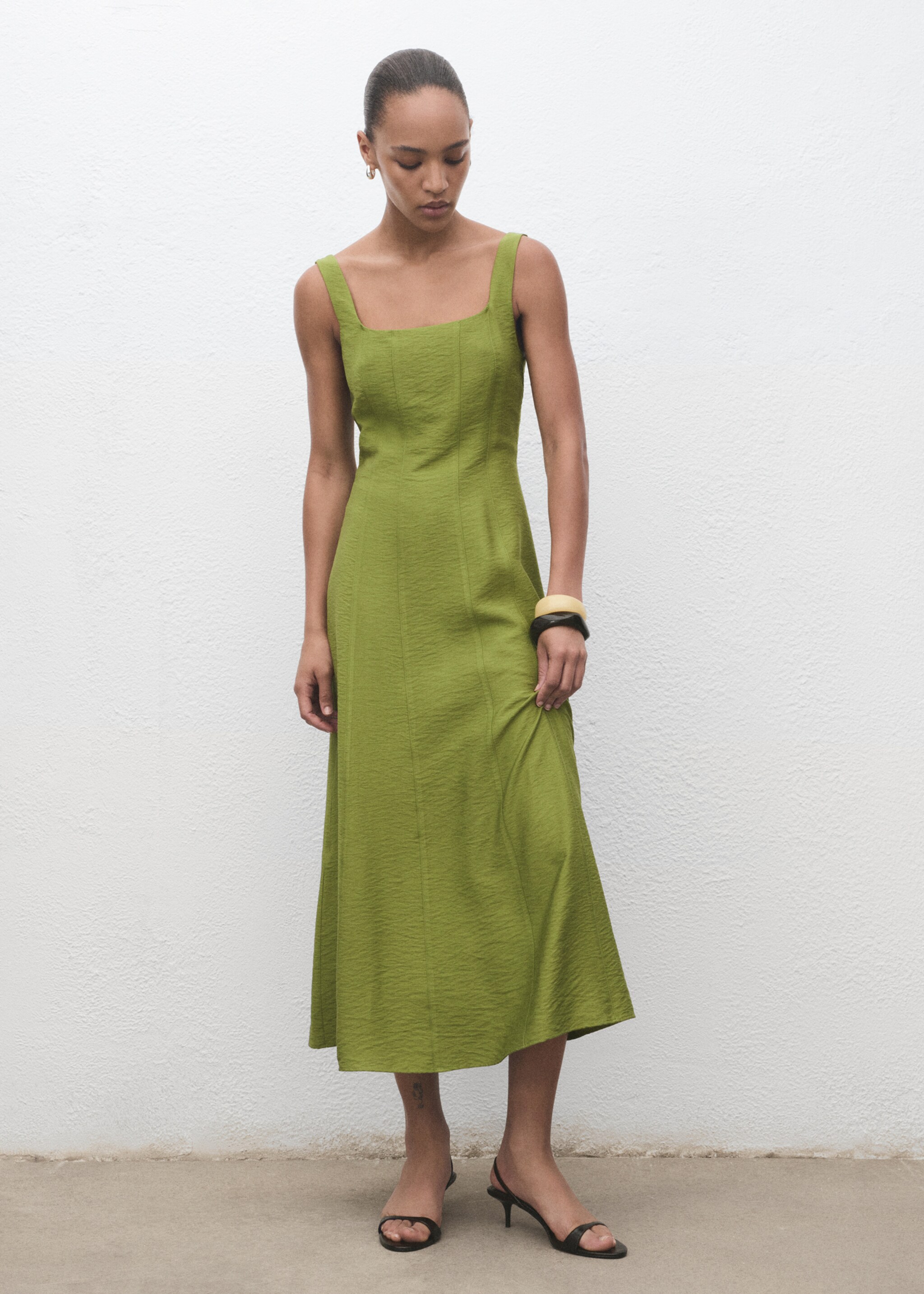 Midi-dress with stitching - General plane, Green. Ref: 17074788-00.
