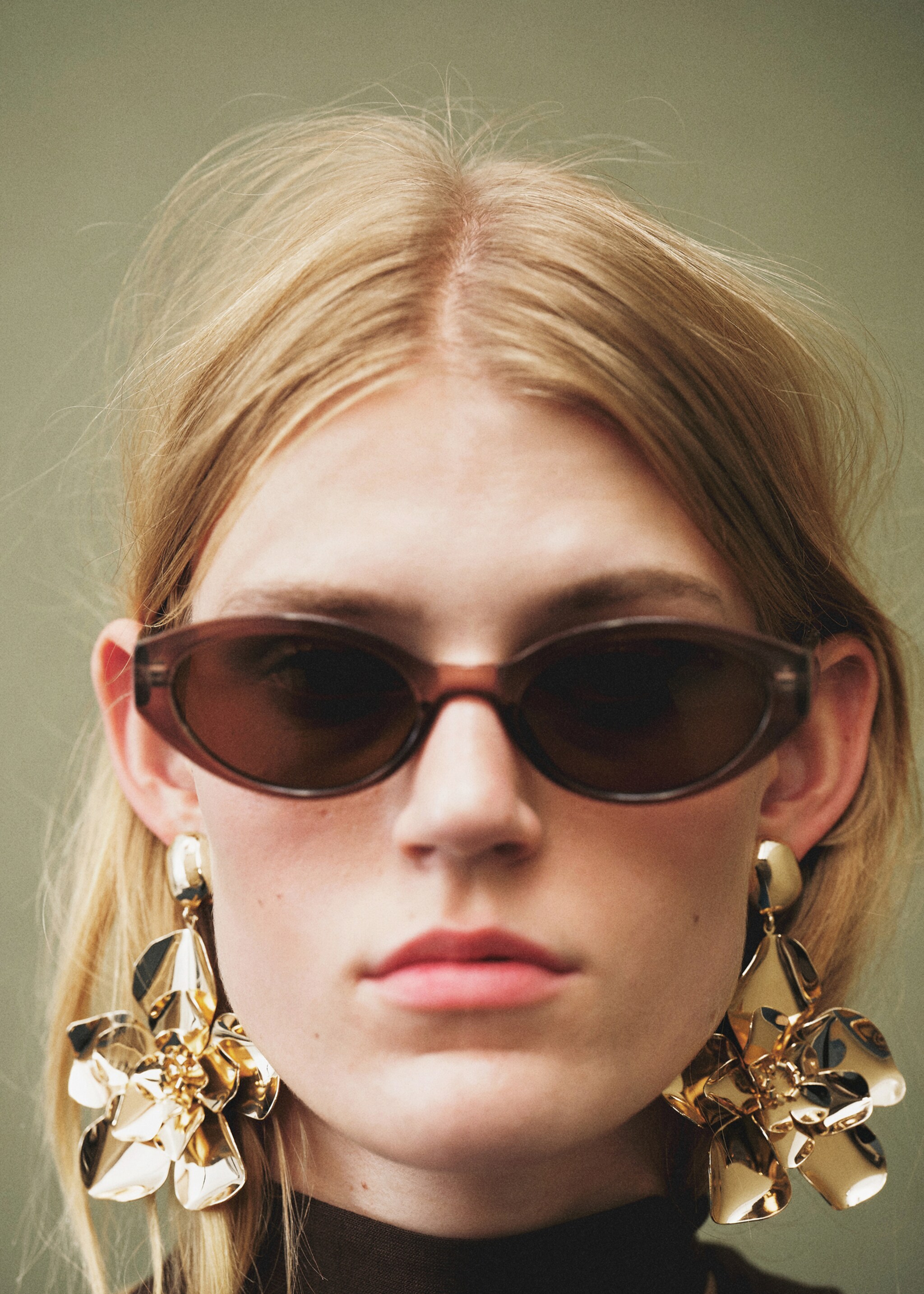 Maxi flower earrings - General plane, Gold. Ref: 17074789-00.