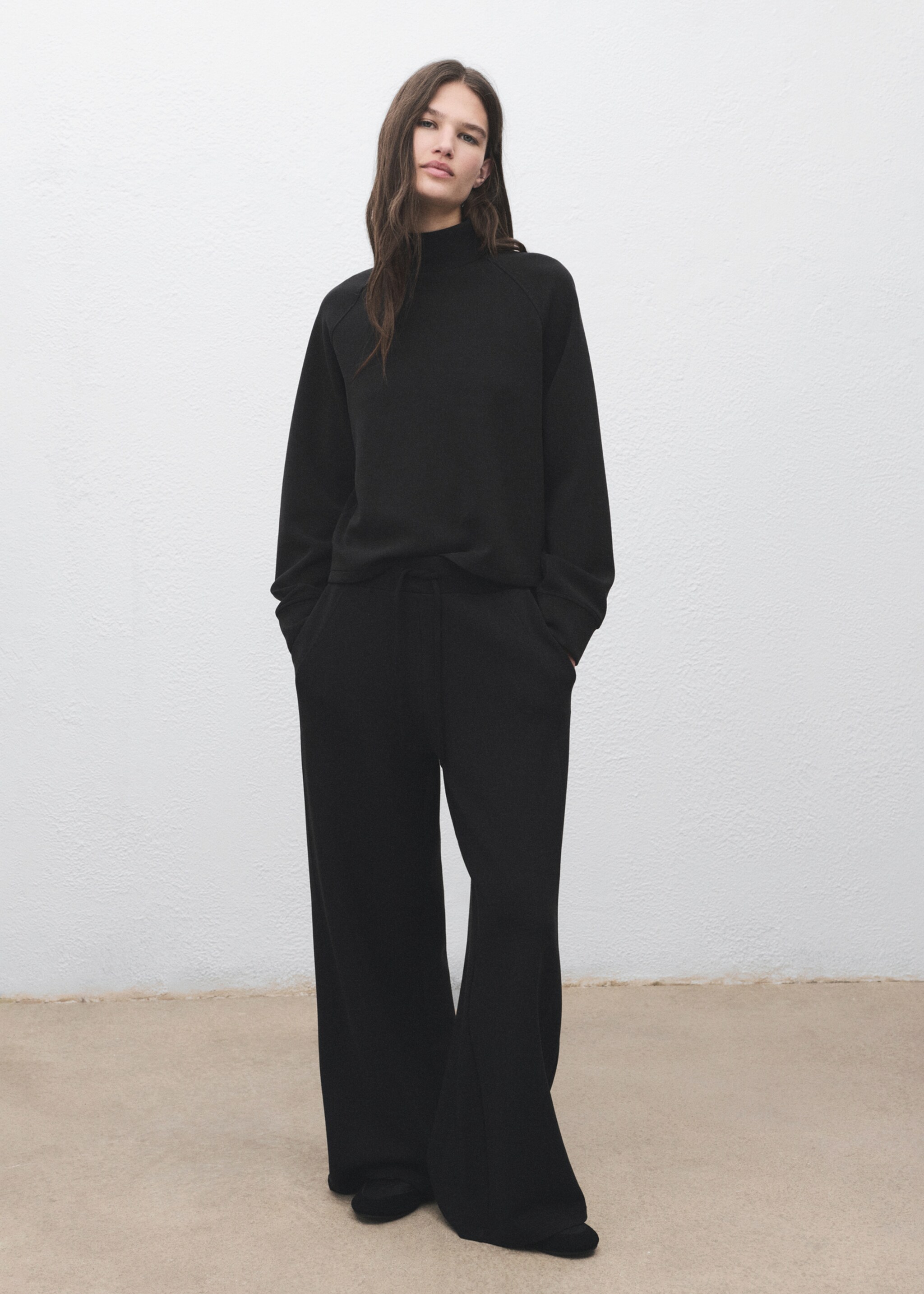 High collar sweatshirt - General plane, Black. Ref: 17075812-00.