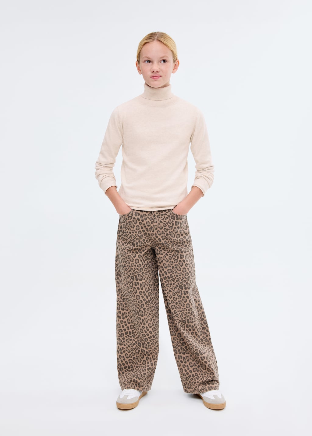 Turtleneck knit sweater