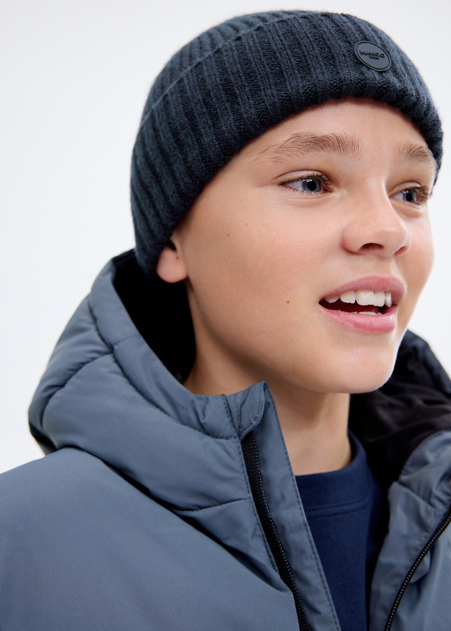 Reverse knit hat - General plane