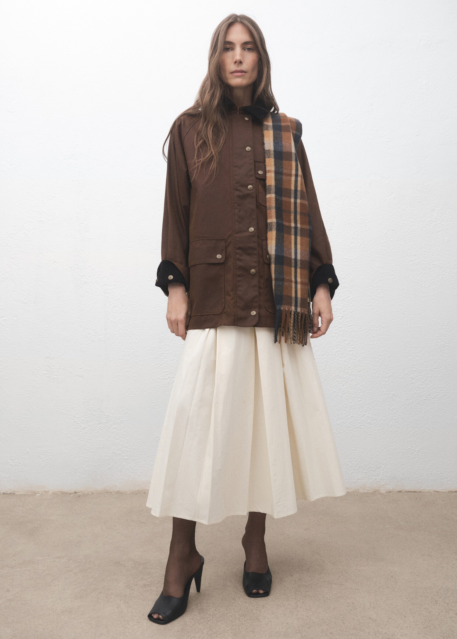 Check scarf with fringed ends - Plan général