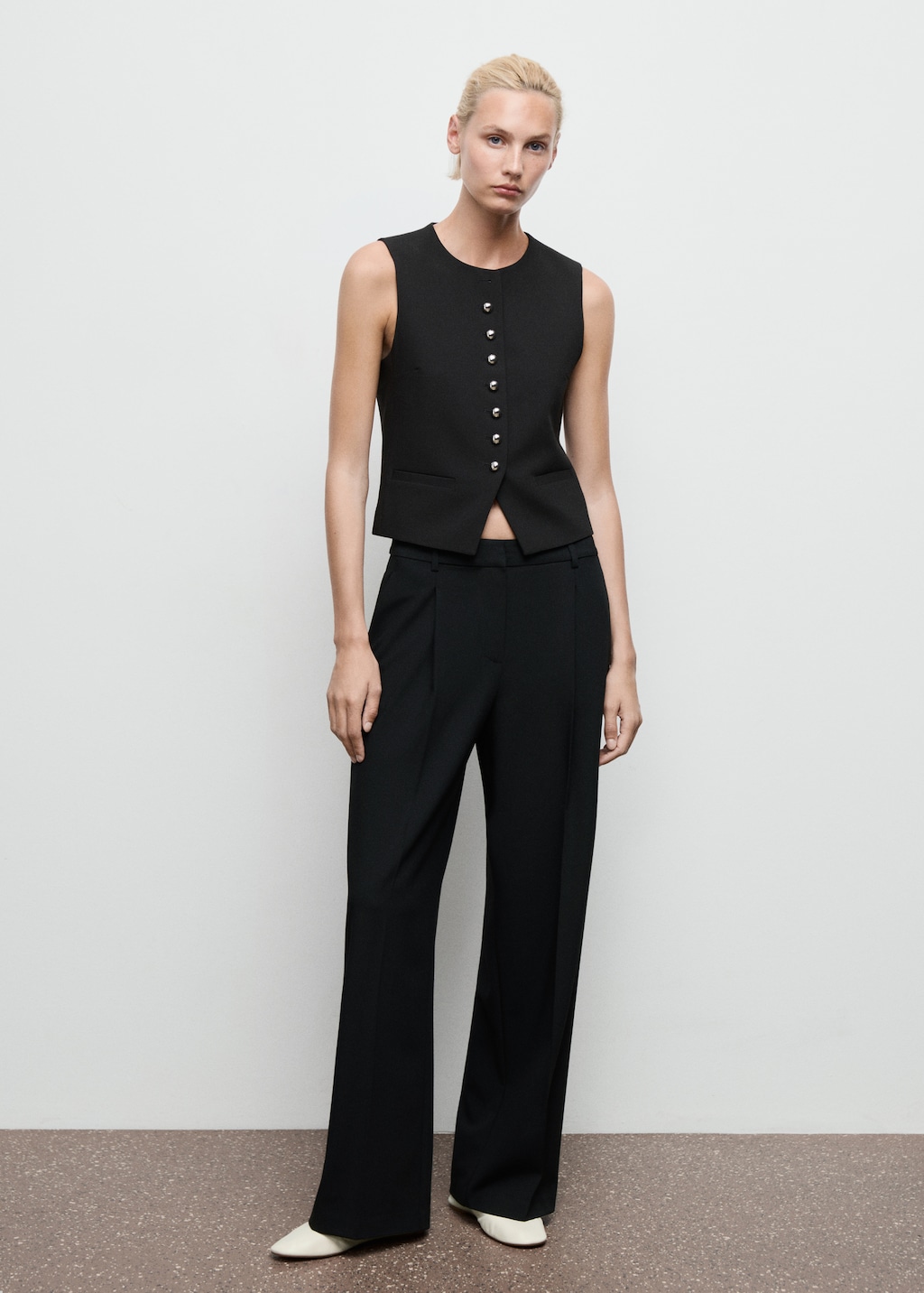 Pleated wide leg trousers